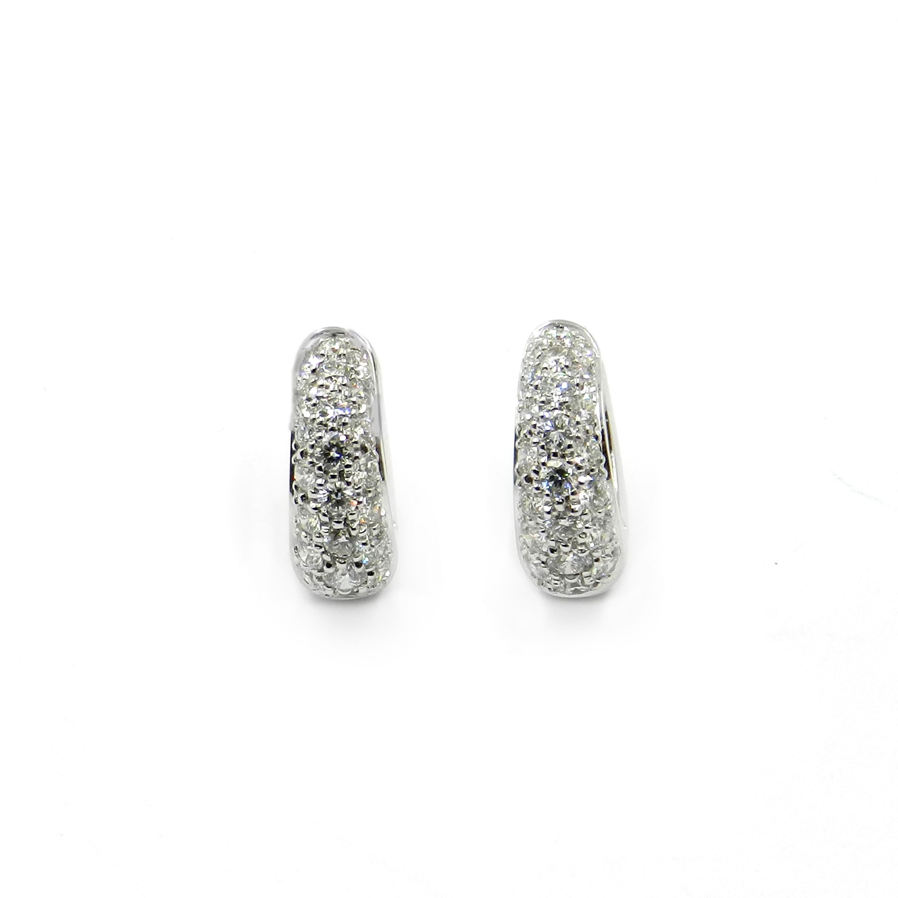 18 Karat White Gold and Pavè Diamond Garavelli Huggie Earrings For Sale 2