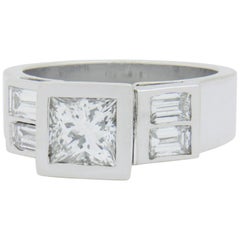 18 Karat White Gold and Princess Cut Diamond Ring