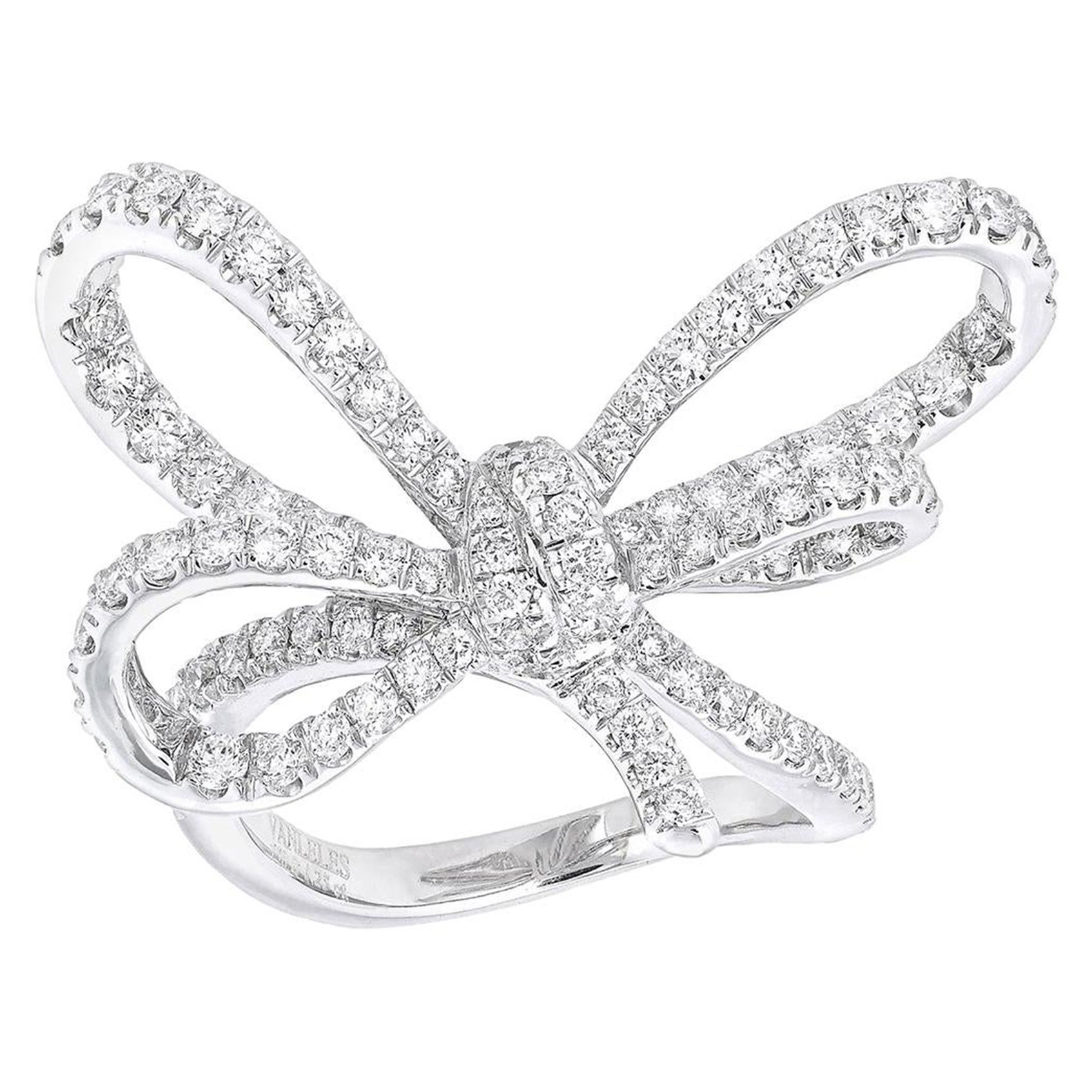 18 Karat White Gold and White Diamonds Bow Cocktail Ring For Sale