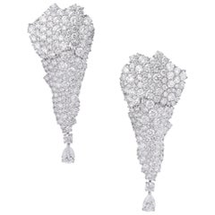 18 Karat White Gold and White Diamonds Chandelier Earrings