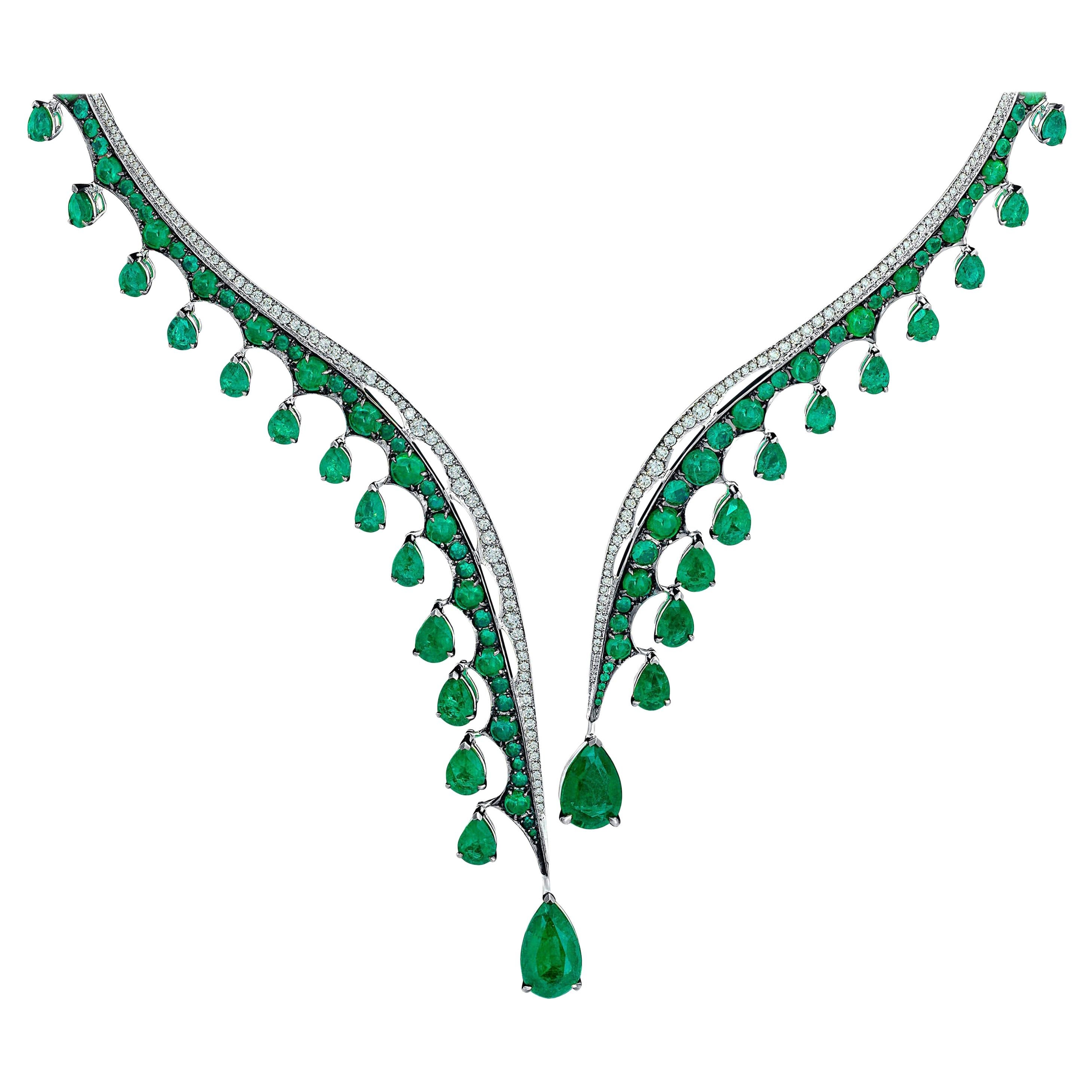 18 Karat White Gold and White Diamonds Ethically Sourced Emeralds Necklace