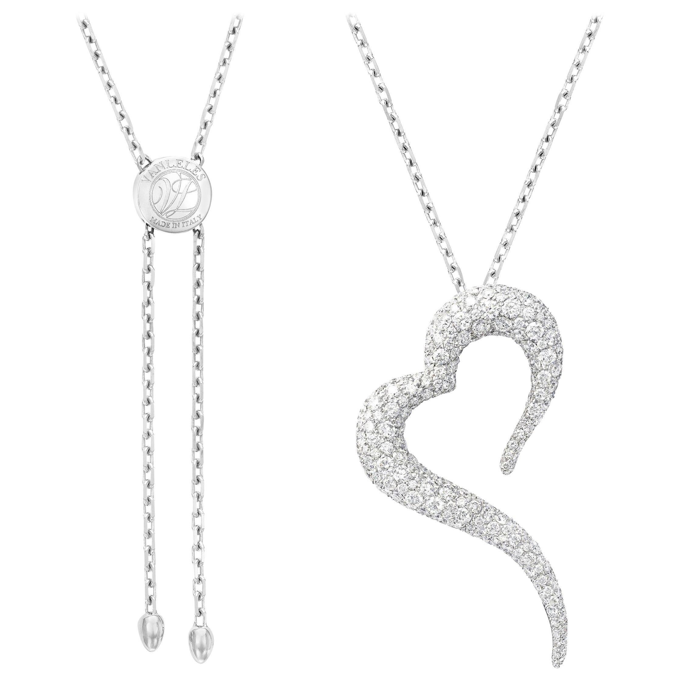 18 Karat White Gold and White Diamonds Heart Shaped Pendant For Sale