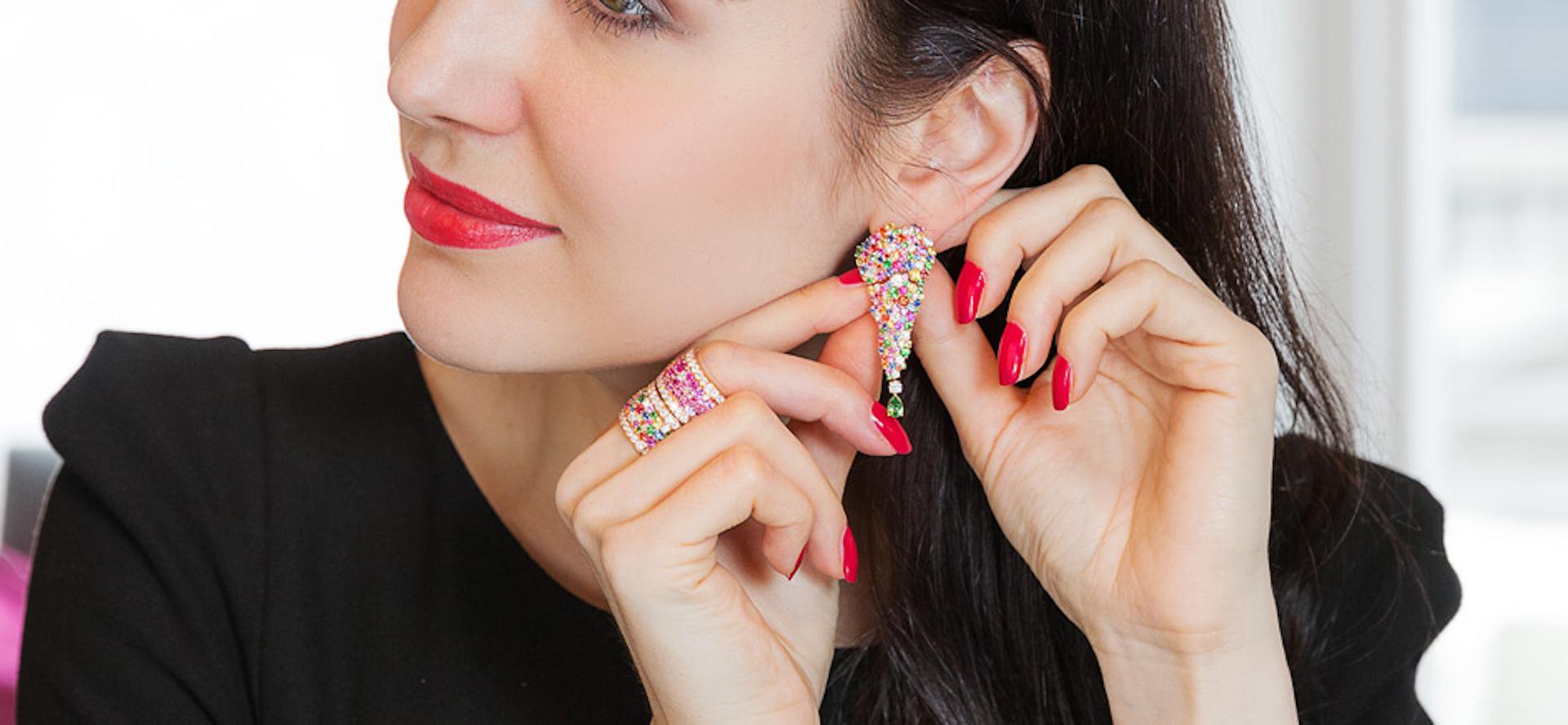 Anello a fascia larga in oro bianco 18 carati e diamanti bianchi in vendita 1