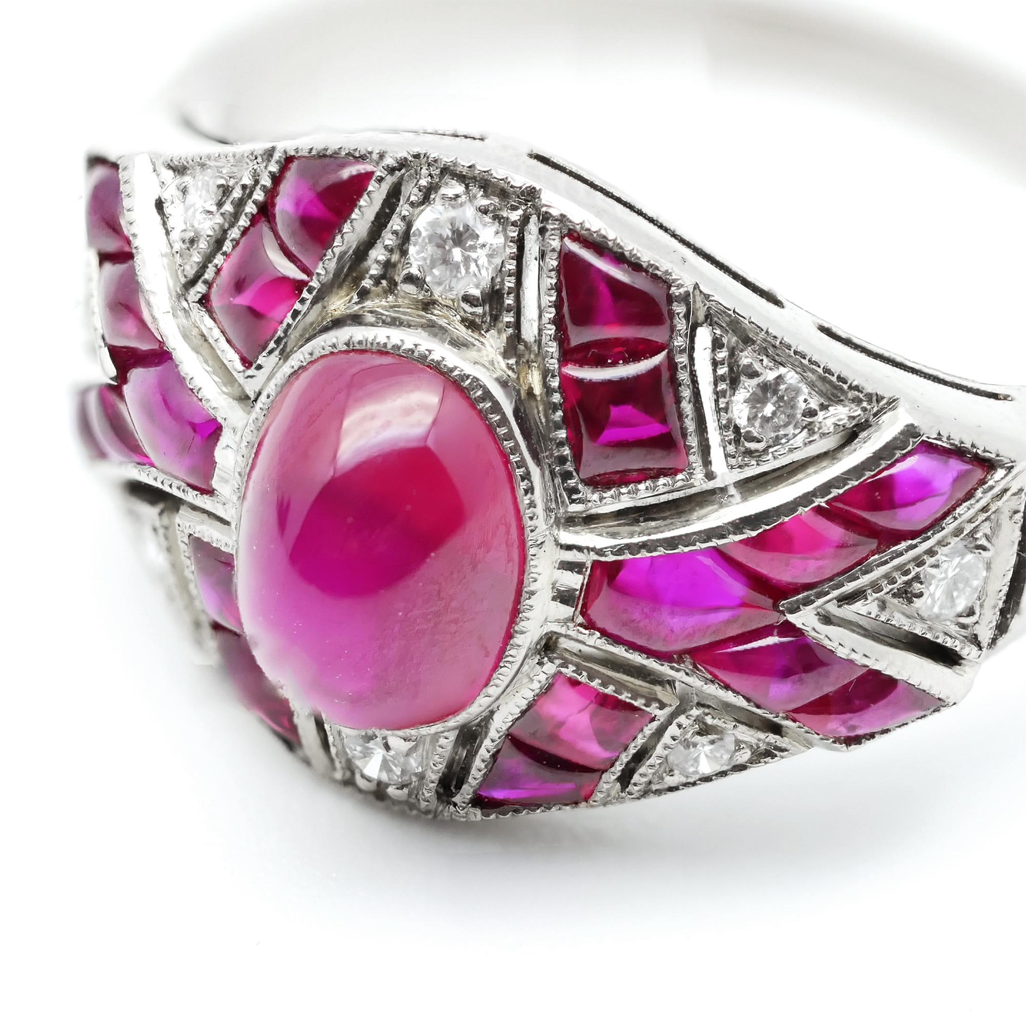 18 Karat White Gold Antique Art Deco Ruby and Diamond Ring For Sale 2