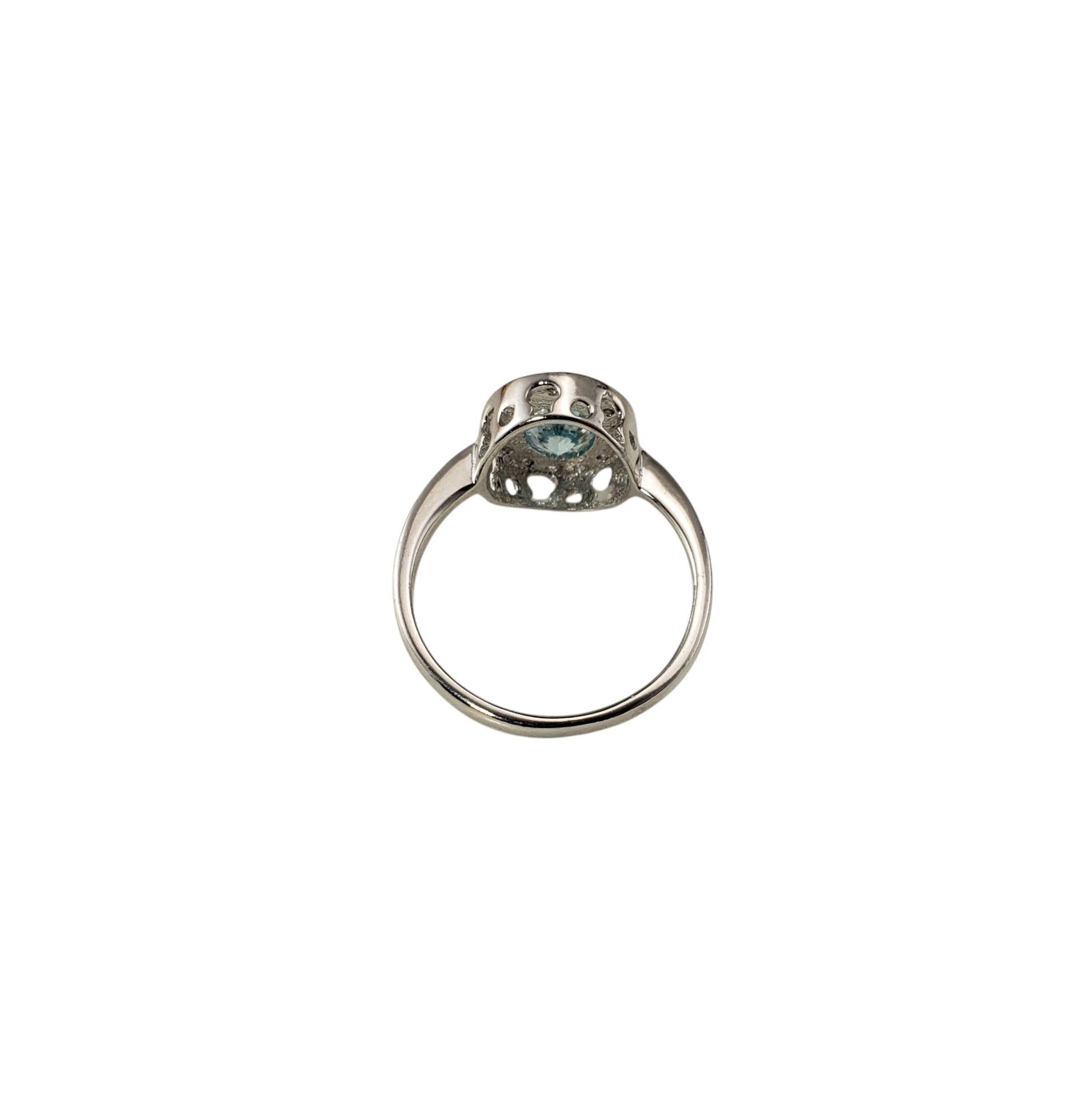 De las mujeres Anillo Halo de Aguamarina y Circonita Cúbica de Oro Blanco de 18 Kilates Talla 8 #21697 en venta