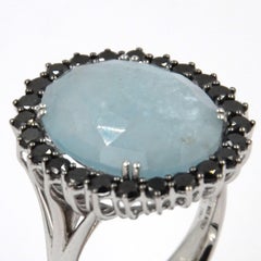 18 Karat White Gold Aquamarine Black Diamonds Garavelli Ring