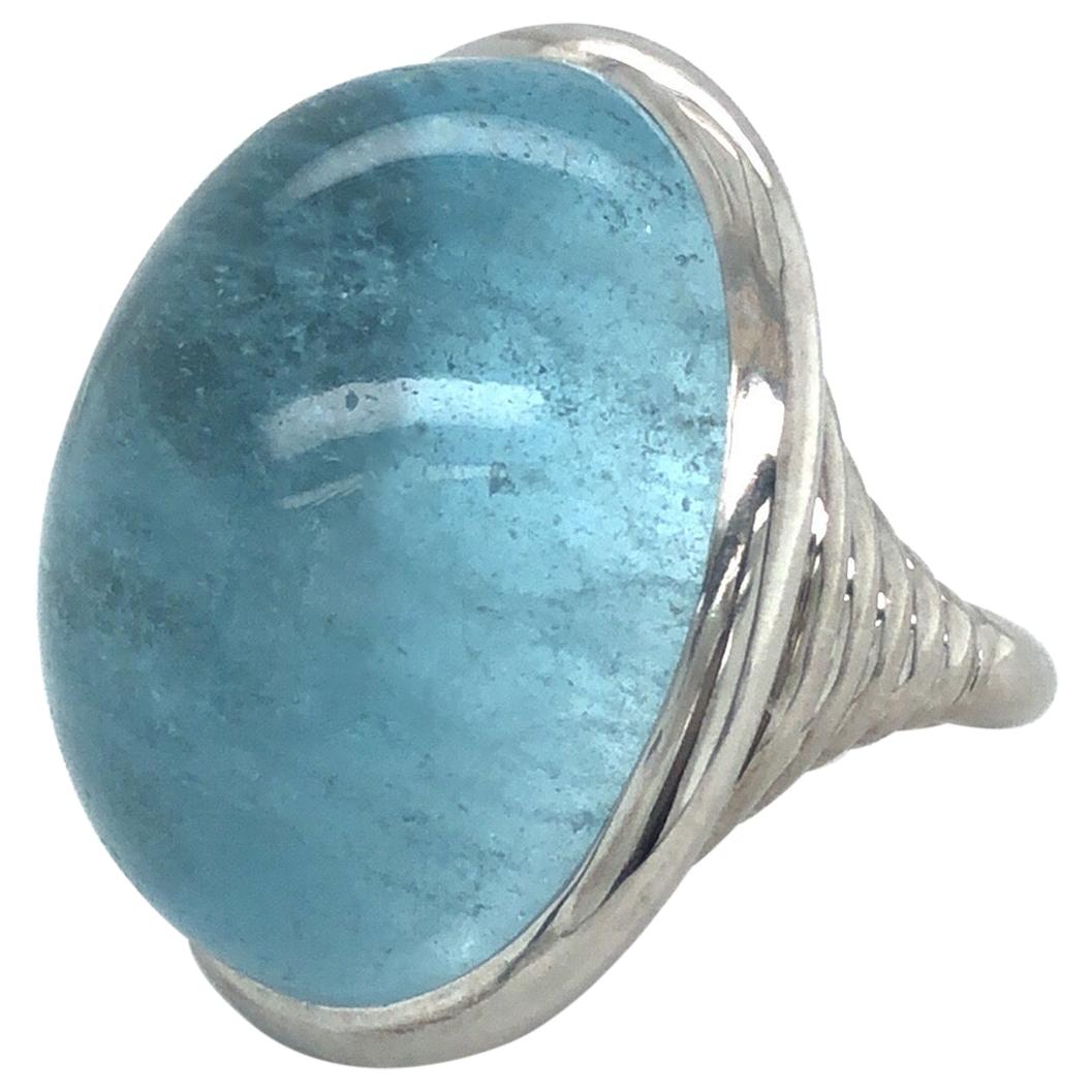 18 Karat White Gold Aquamarine Ring by Péclard