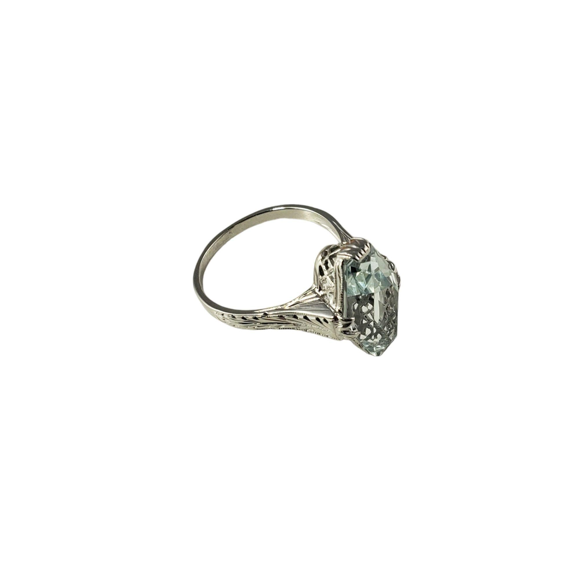 Hexagon Cut 18 Karat White Gold Aquamarine Ring Size 5.5 #14216 For Sale