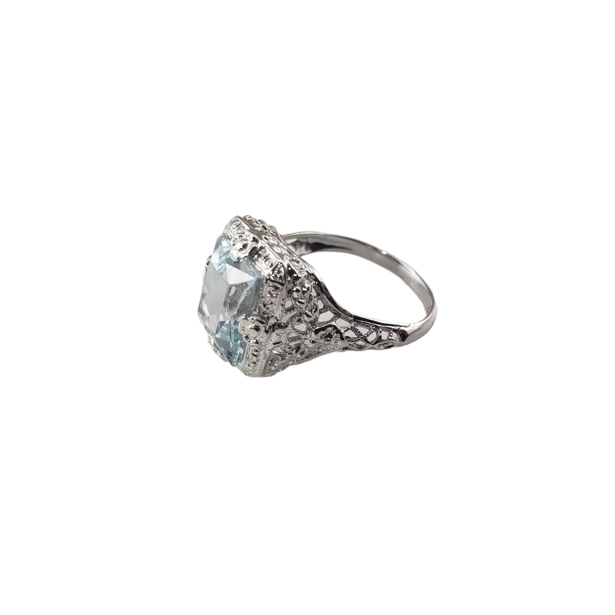 Emerald Cut 18 Karat White Gold Aquamarine Ring Size 7 #15066 For Sale