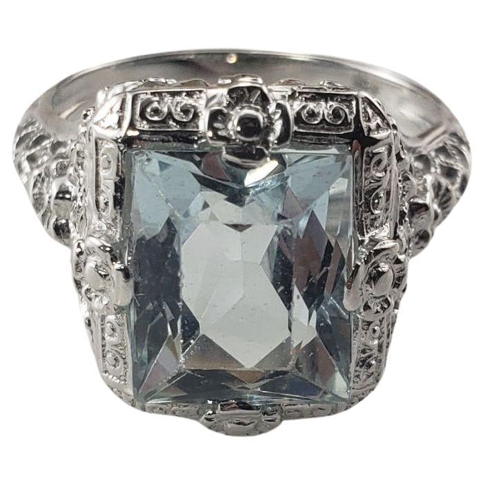 18 Karat White Gold Aquamarine Ring Size 7 #15066 For Sale