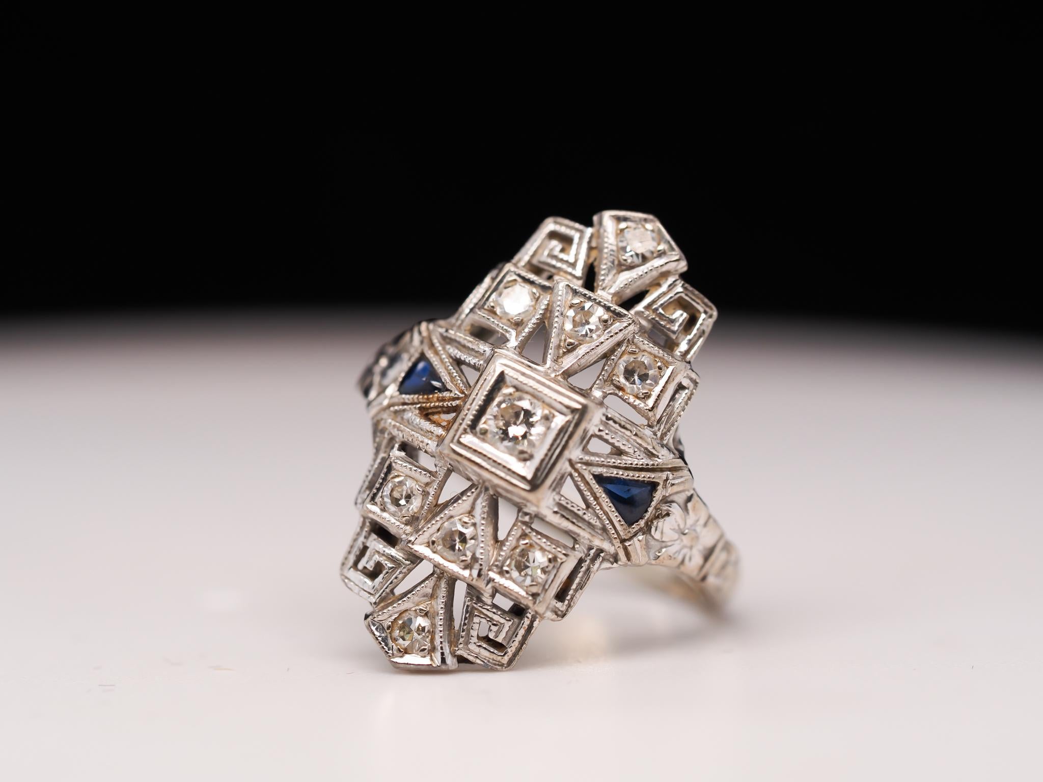 18 Karat White Gold Art Deco Diamond and Sapphire Shield Ring For Sale 4