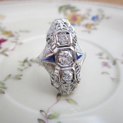 18 Karat White Gold Art Deco Filigree and Blue Cocktail Statement Dinner Ring