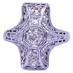 18 Karat White Gold Art Deco Filigree Diamond Ring, circa 1930s