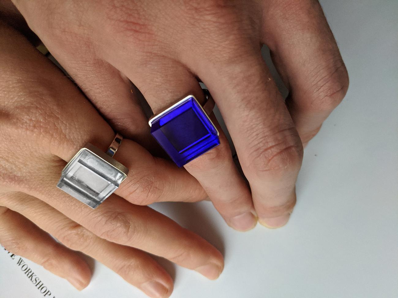 Men's White Gold Art Deco Style Ring with Vivid Amethyst Featured in Vogue For Sale