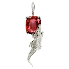 18 Karat White Gold Artist Pendant Necklace with 6.41 Cts Perfect Malaia Garnet
