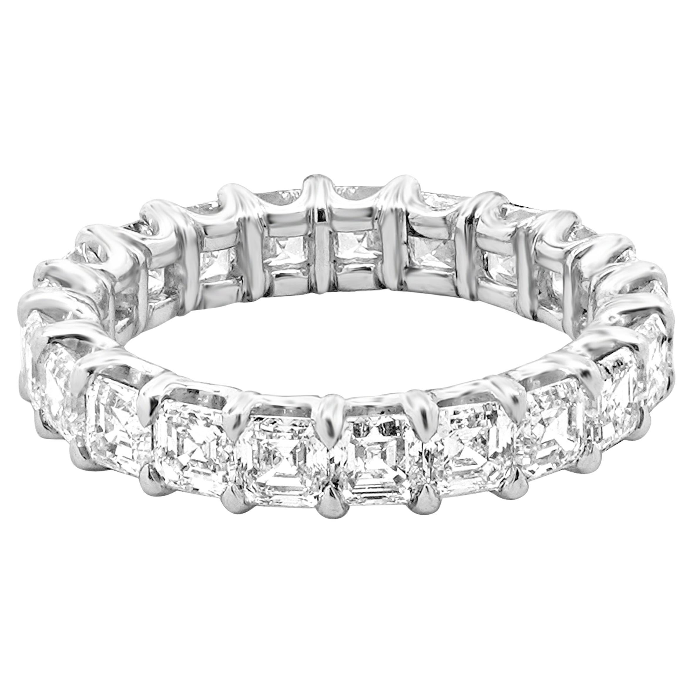 18 Karat White Gold Asscher Cut Diamond Band
