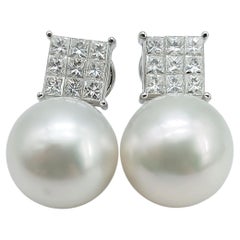 Boucles d'oreilles en or blanc 18 carats, avec perle australienne et diamant taille princesse, 2009