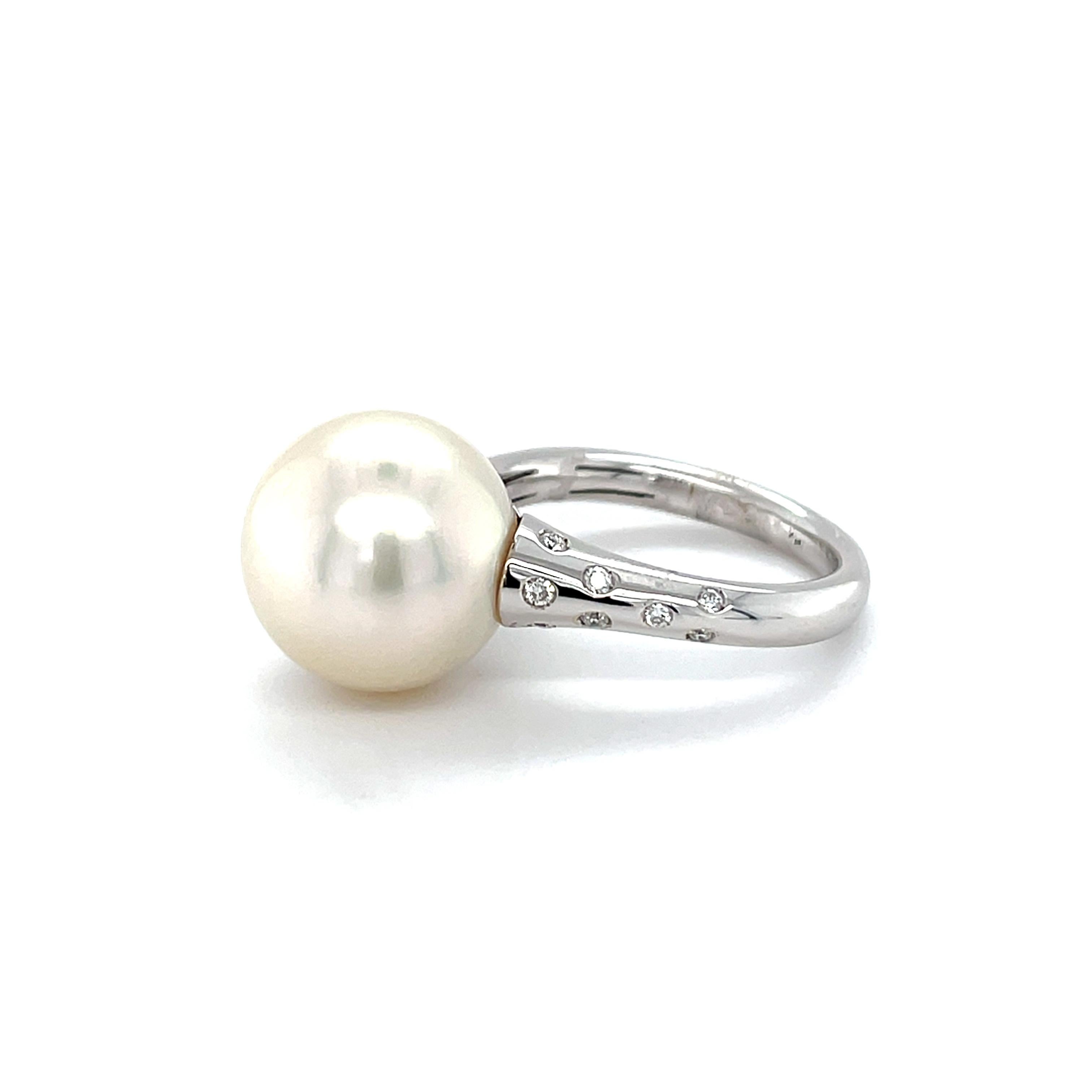18 Karat White Gold Australian South Sea Cultured Pearl Ring In New Condition For Sale In Monte-Carlo, MC
