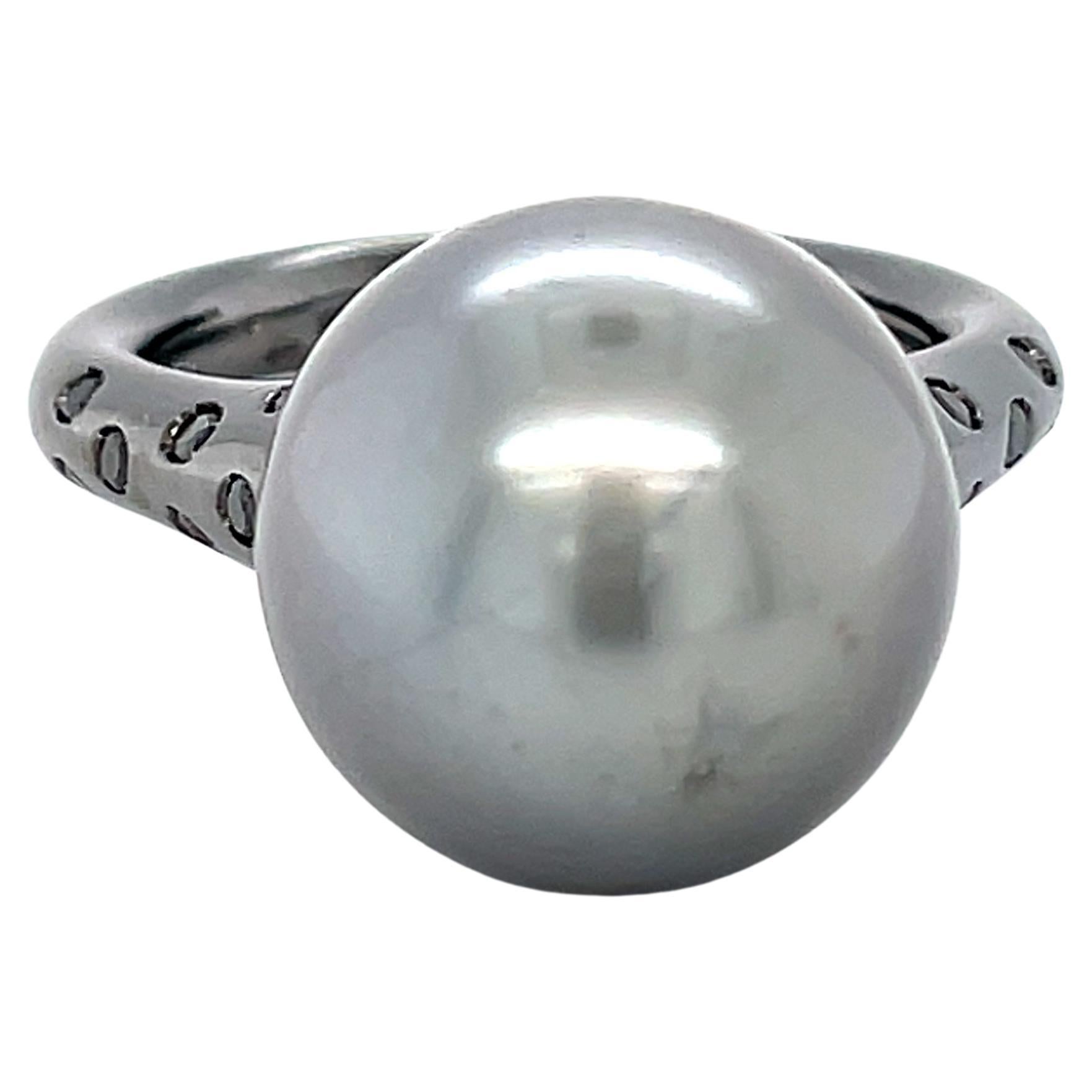 18 Karat White Gold Australian South Sea Cultured Pearl Ring For Sale