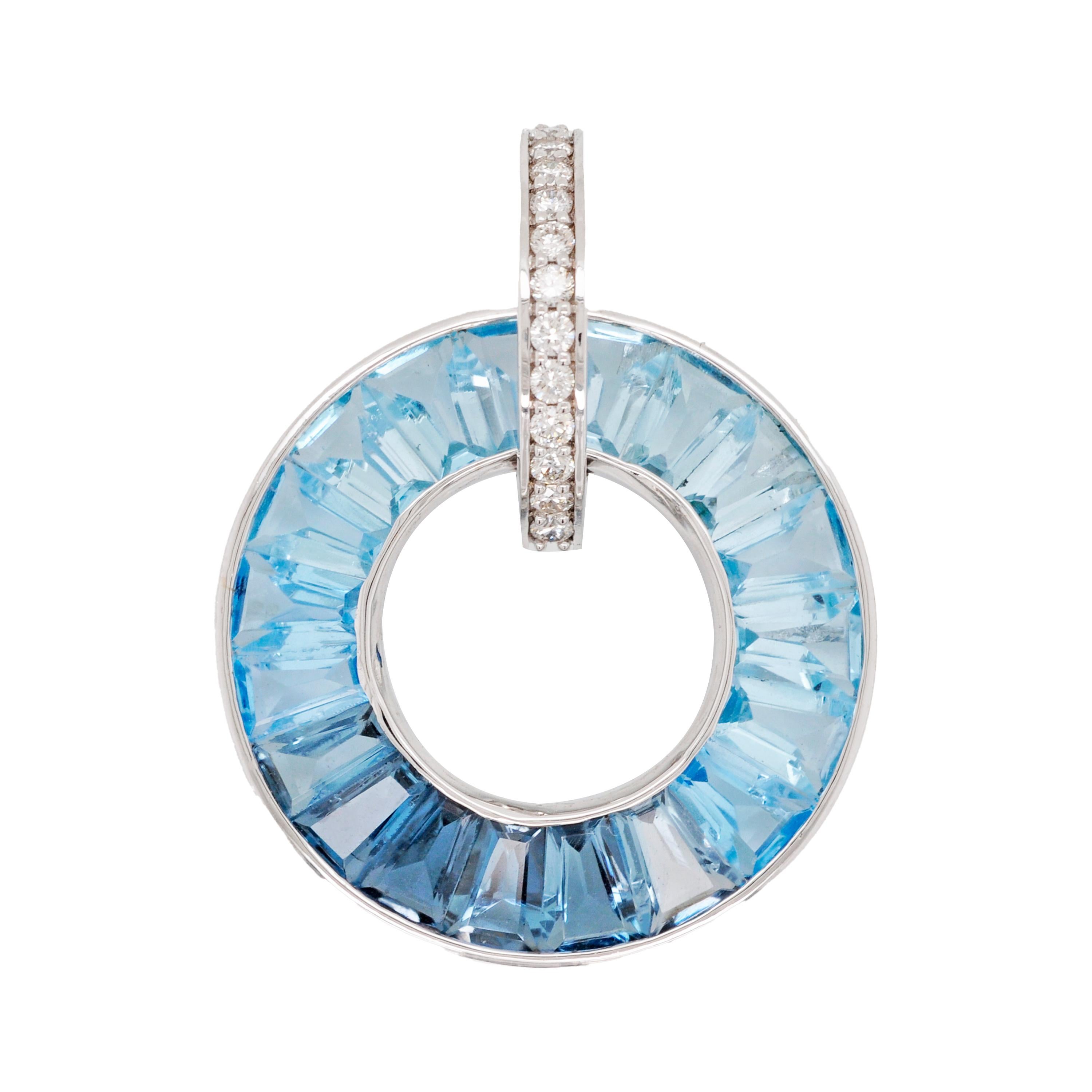 18 Karat White Gold Baguette-Cut Blue Topaz Diamond Circle Pendant Earrings Set For Sale 1