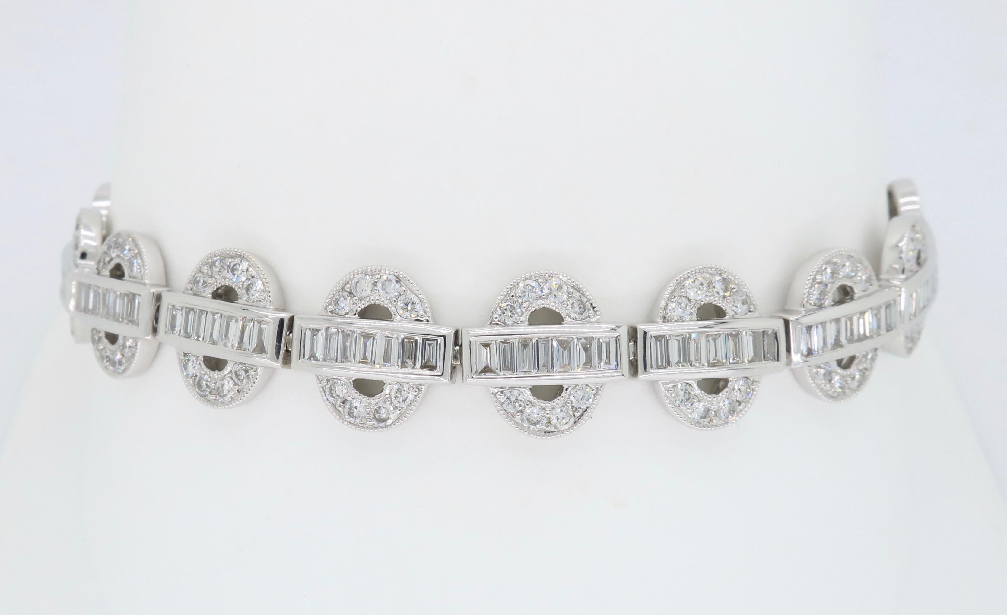 18 Karat White Gold Baguette Cut Diamond Bracelet 2