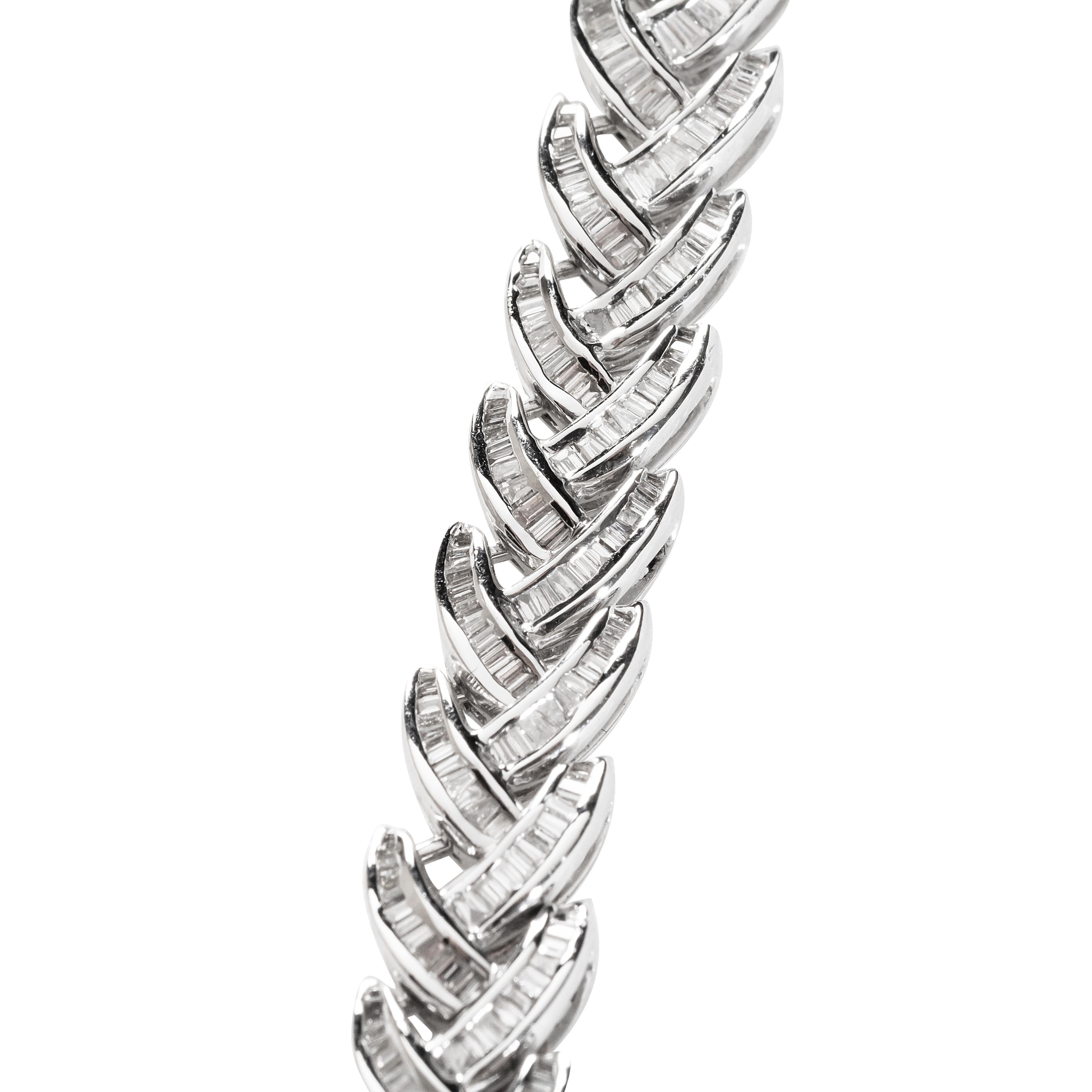 Contemporary 18 Karat White Gold Baguette Diamond Bracelet For Sale