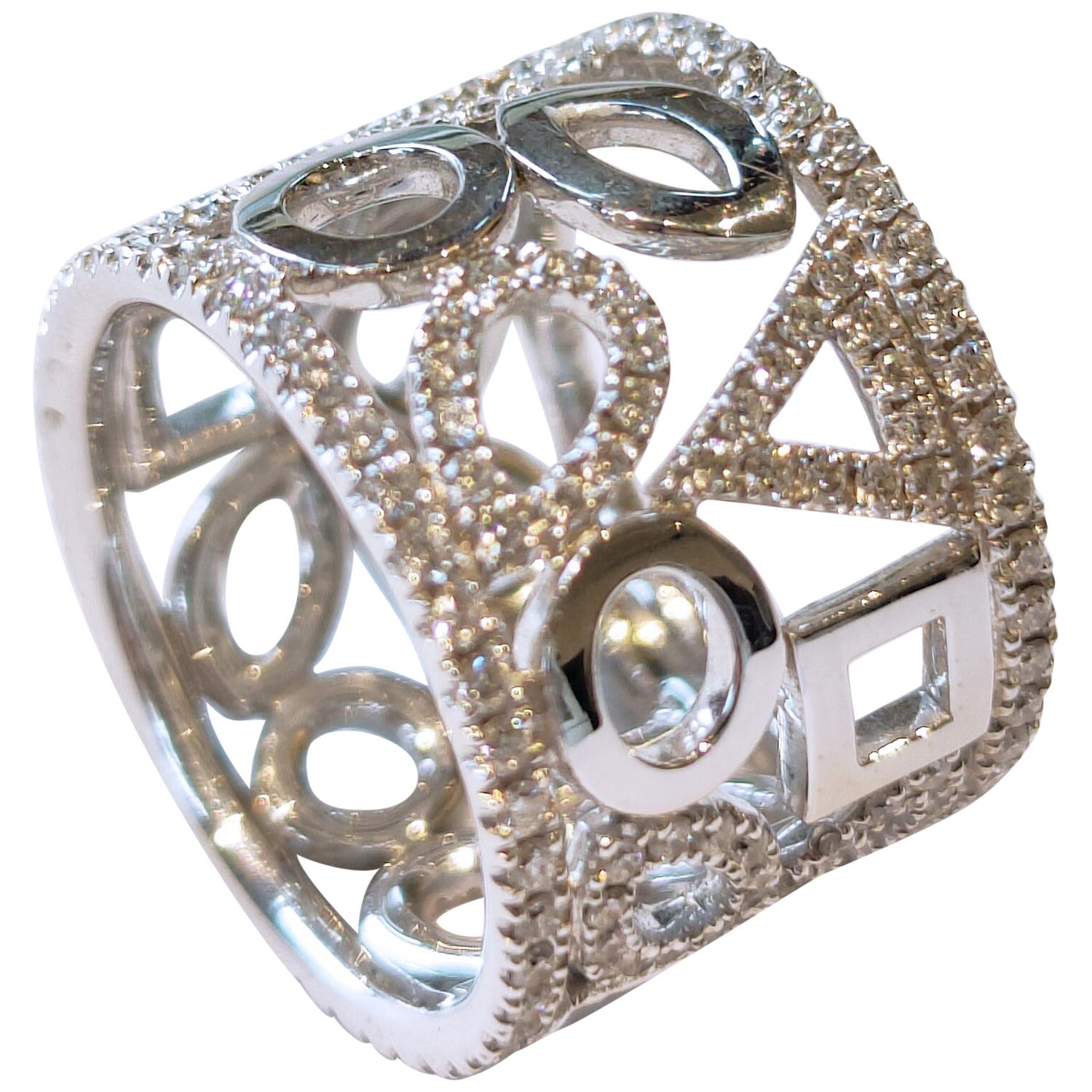 18 Karat White Gold Band Ring Filled with Geometrical Shapes Set with Diamonds