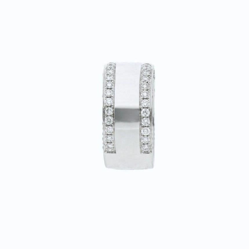 18 Kt white gold band ring with diamonds on the outside and on the sides for a total weight of ct 1.67
Weight Ring: gr 9.7
Number of Diamonds: n° 112
Size: IT 13  USA 6.25 ; FR 53
It is possible to slightly change the size of the ring, without