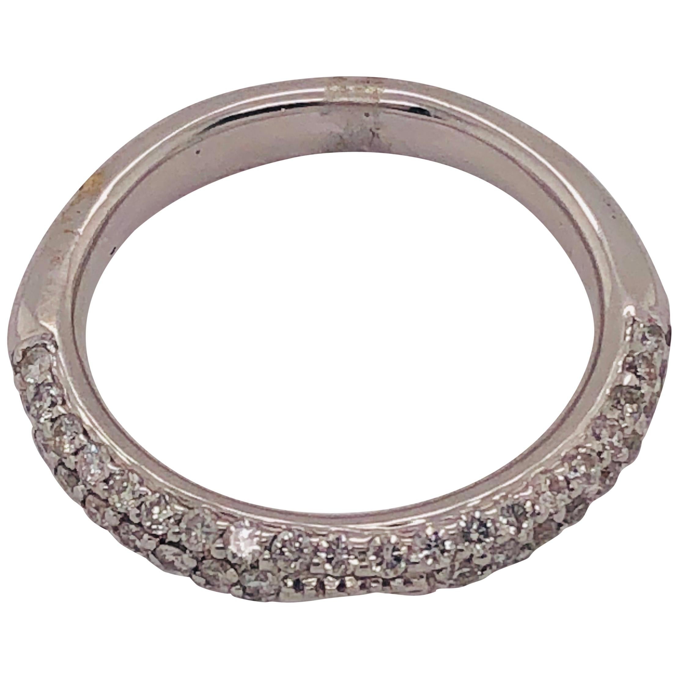 18 Karat White Gold Band Wedding Bridal Ring with Diamonds For Sale