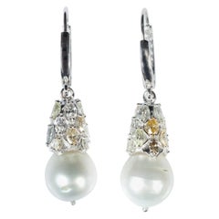 18 Karat White Gold Baroque Pearl Earrings with 20.94 Carat South Sea Pearls