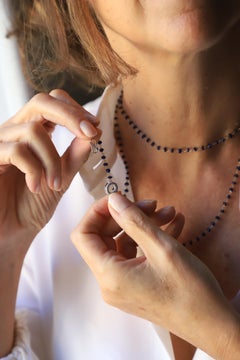 18 Karat White Gold Bead Cut Sapphires 0.44c  White Diamonds Sautoir Necklace