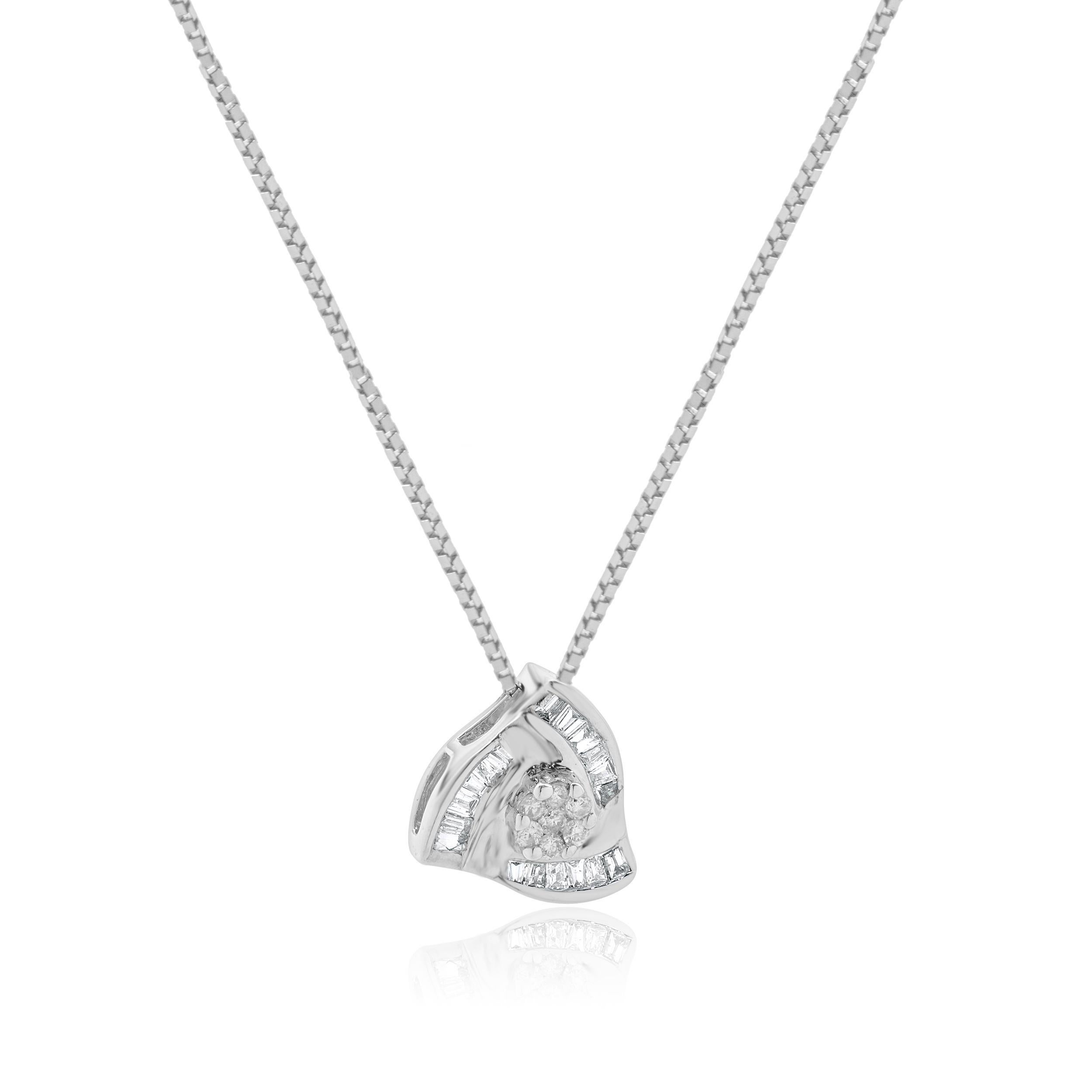 Bracelet jonc en or blanc 18 carats serti de diamants en vente