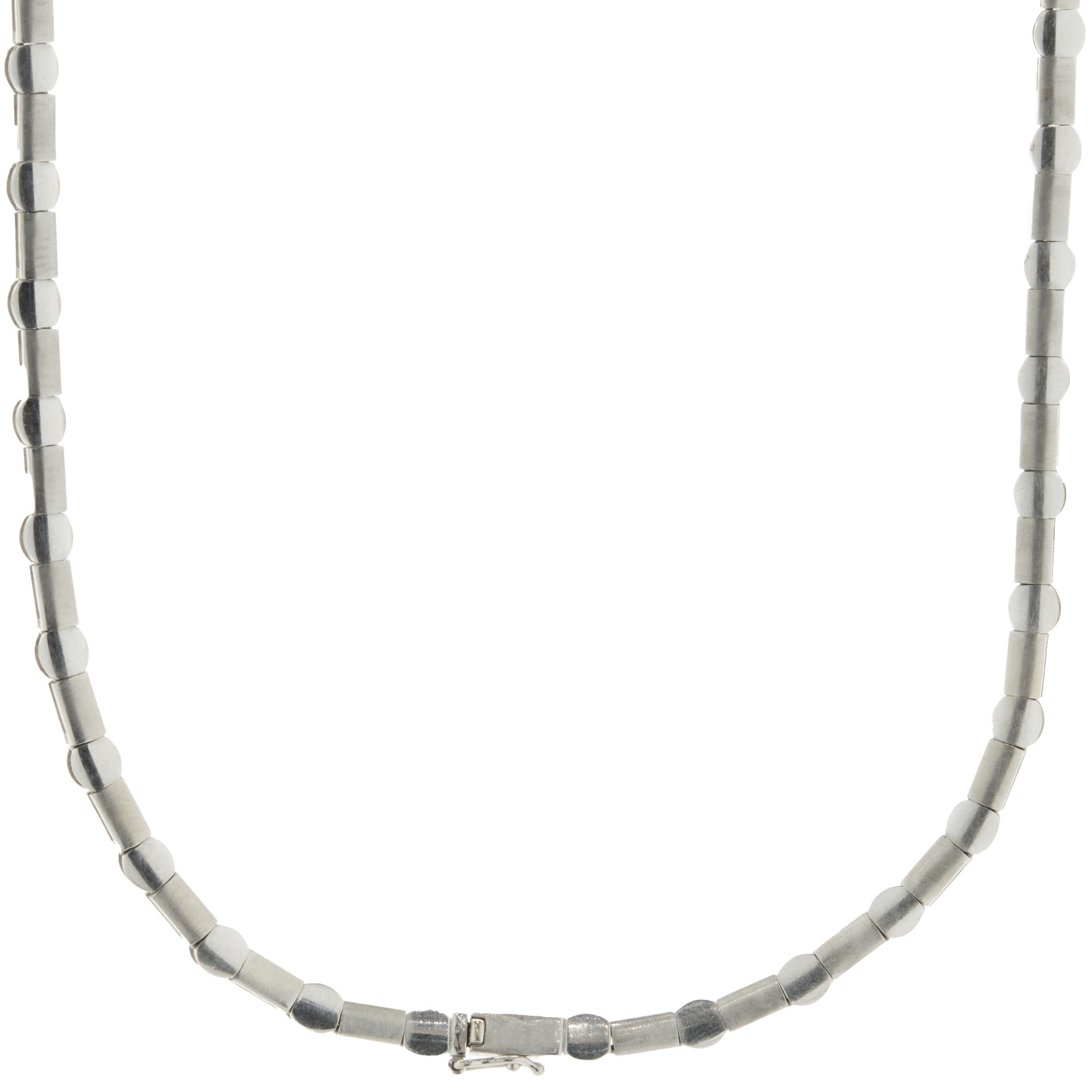 Round Cut 18 Karat White Gold Bezel Set Diamond Bar Link Collar Necklace For Sale