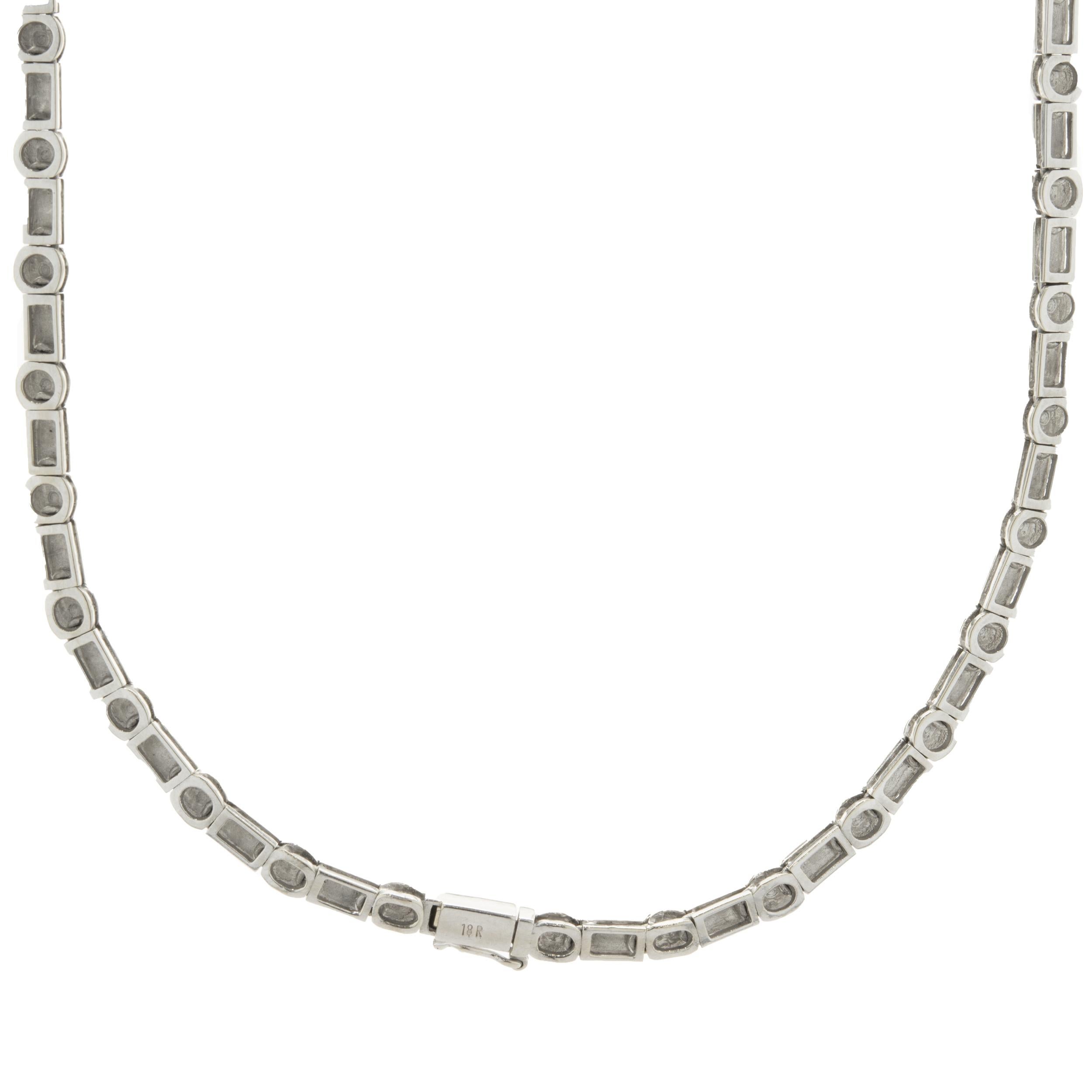 18 Karat White Gold Bezel Set Diamond Bar Link Collar Necklace In Excellent Condition For Sale In Scottsdale, AZ