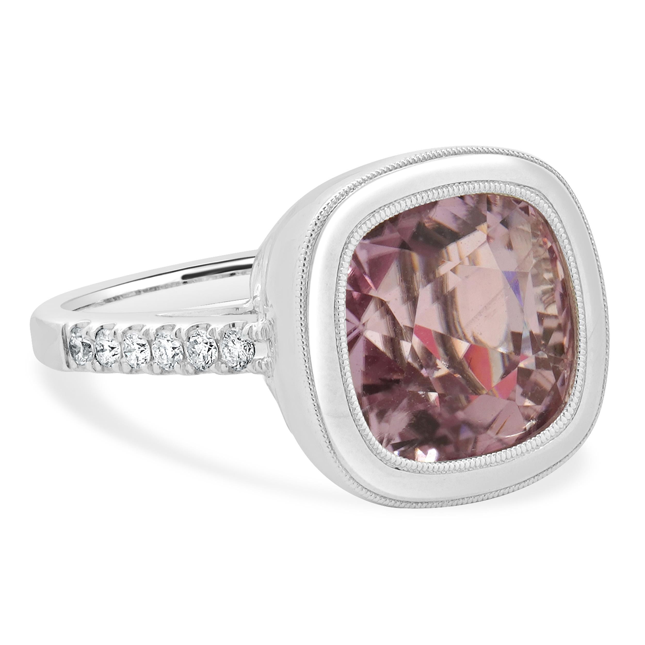 18 Karat White Gold Bezel Set Kunzite and Diamond Ring In Excellent Condition For Sale In Scottsdale, AZ