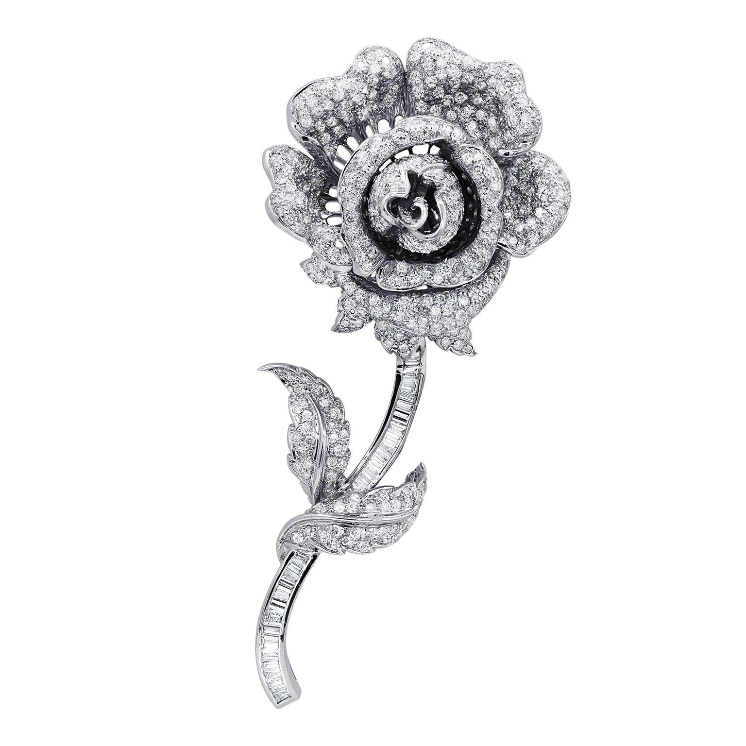 Round Cut 18 Karat White Gold Big Rose Pin For Sale