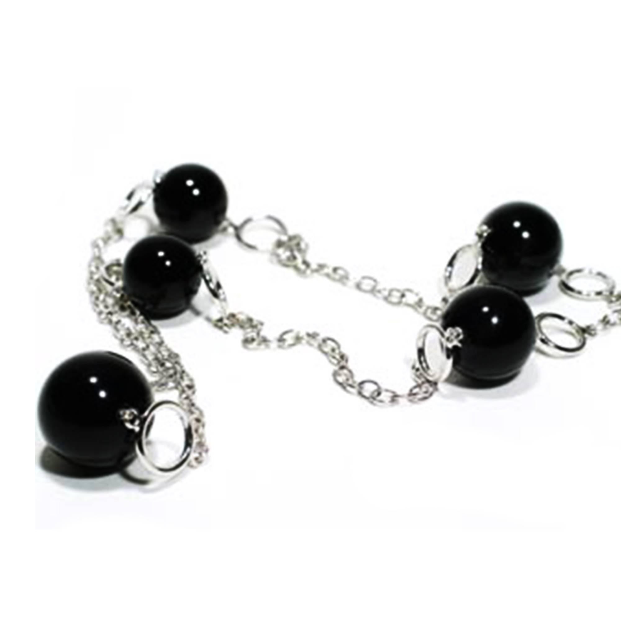 18 Karat White Gold Black Agate Bead Handmade 42 Inch Pendant Necklace In New Condition In New York, NY