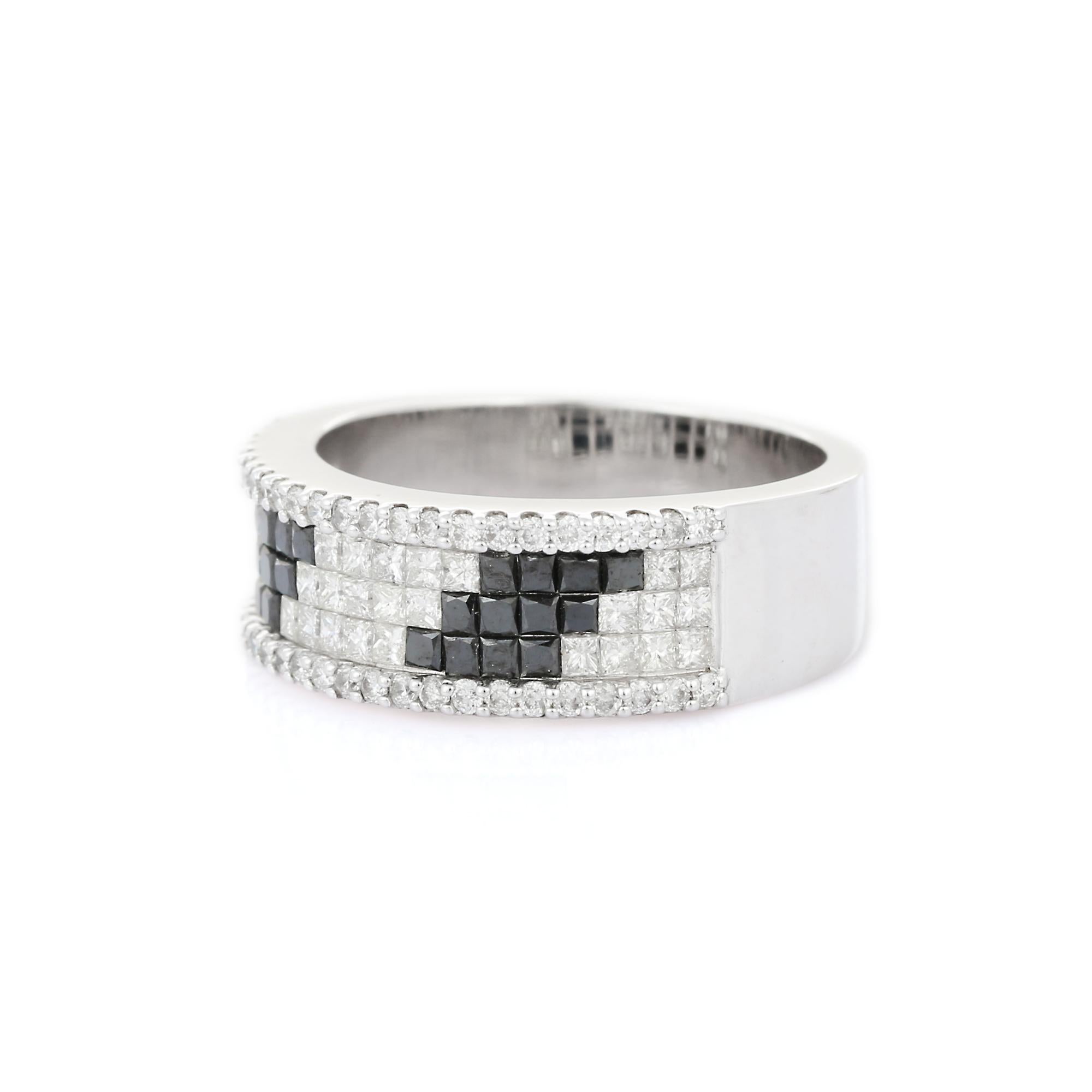 For Sale:  18 Karat White Gold Black White Diamond Unisex Band Ring 3