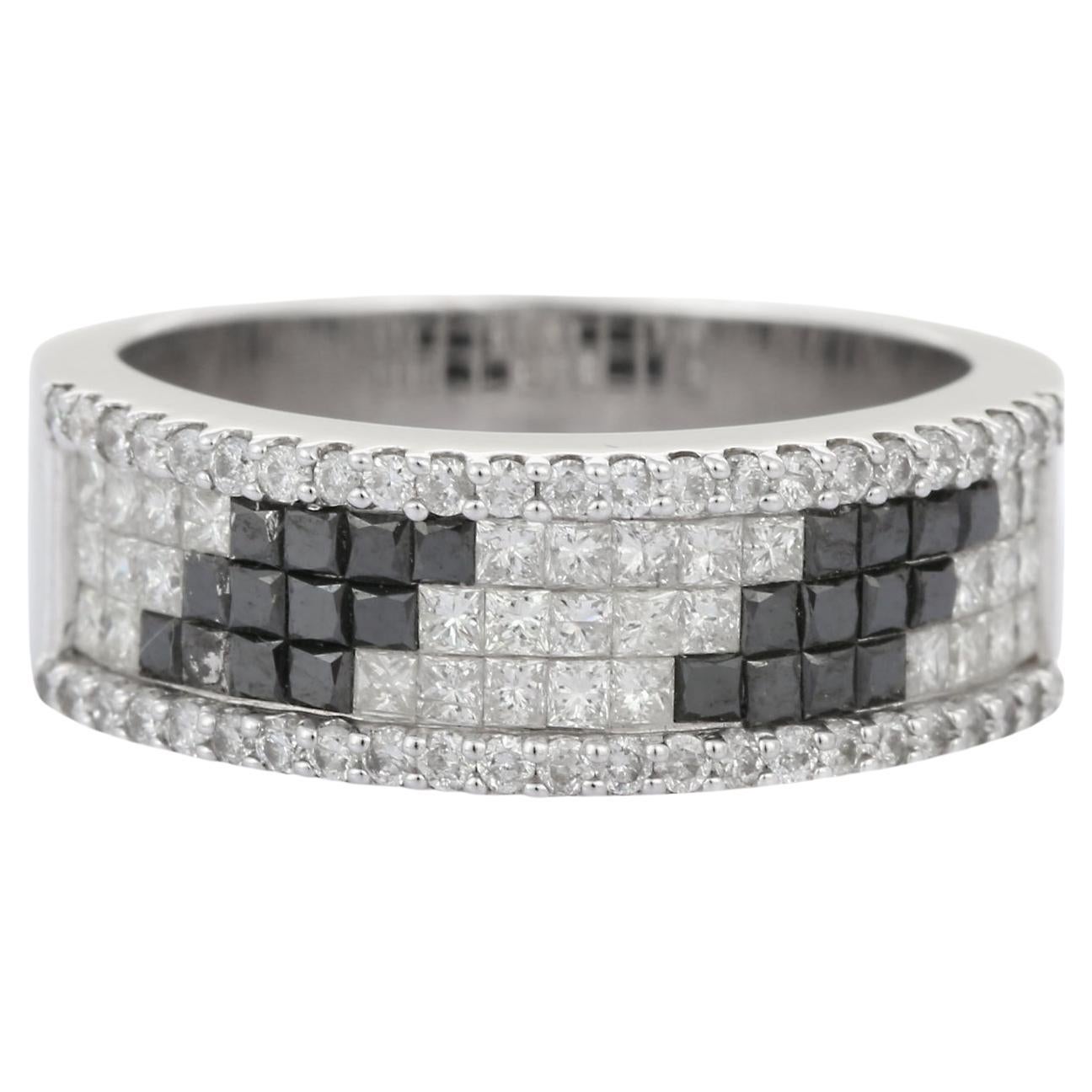 For Sale:  18 Karat White Gold Black White Diamond Unisex Band Ring