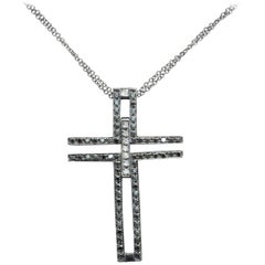 18 Karat White Gold Black and White Diamonds Garavelli Cross Pendant