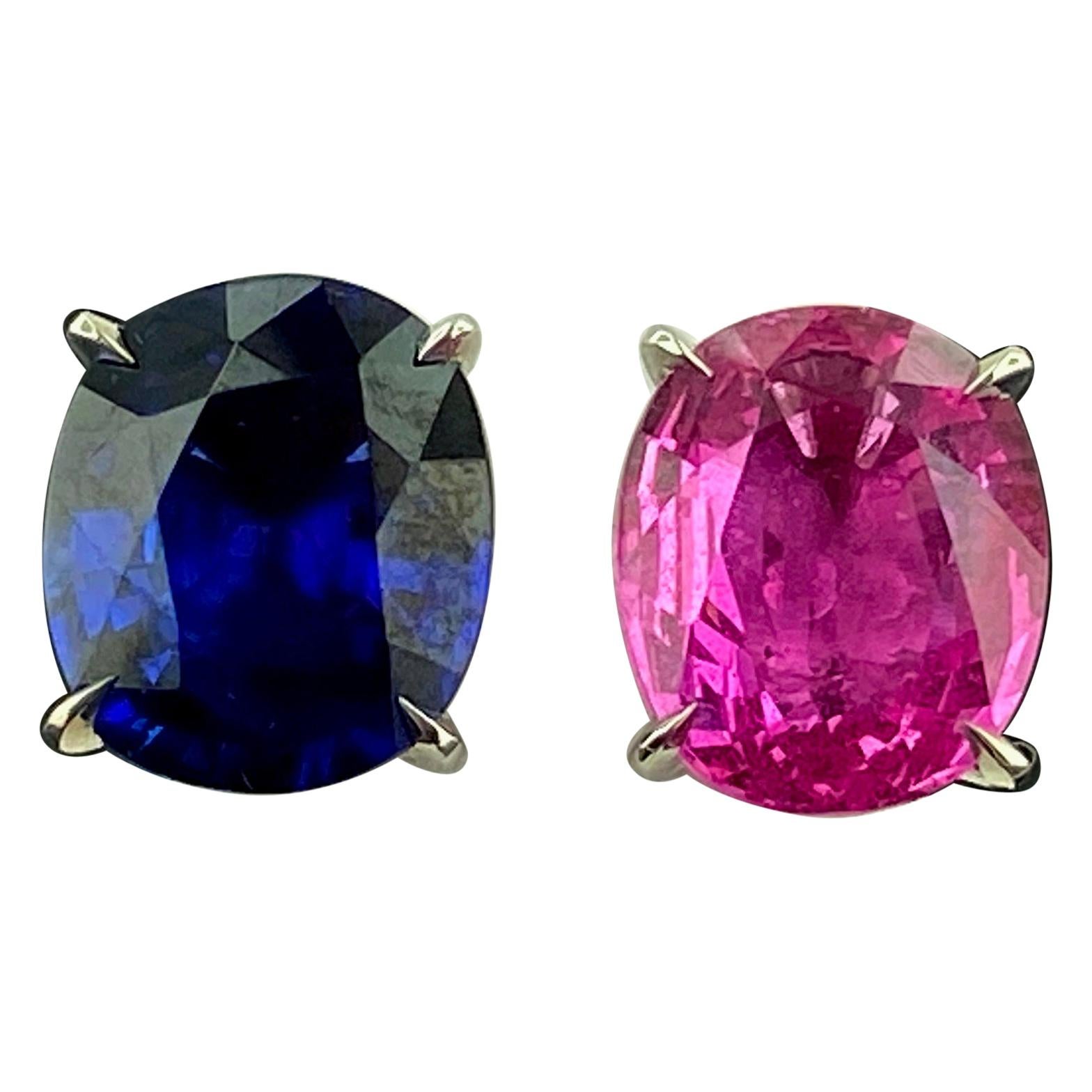 18 Karat White Gold Blue and Pink Sapphire Ring For Sale