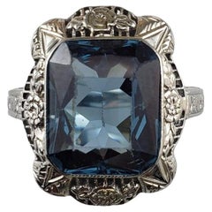 Bague en or blanc 18 carats en verre bleu taille 6,25 n° 17148