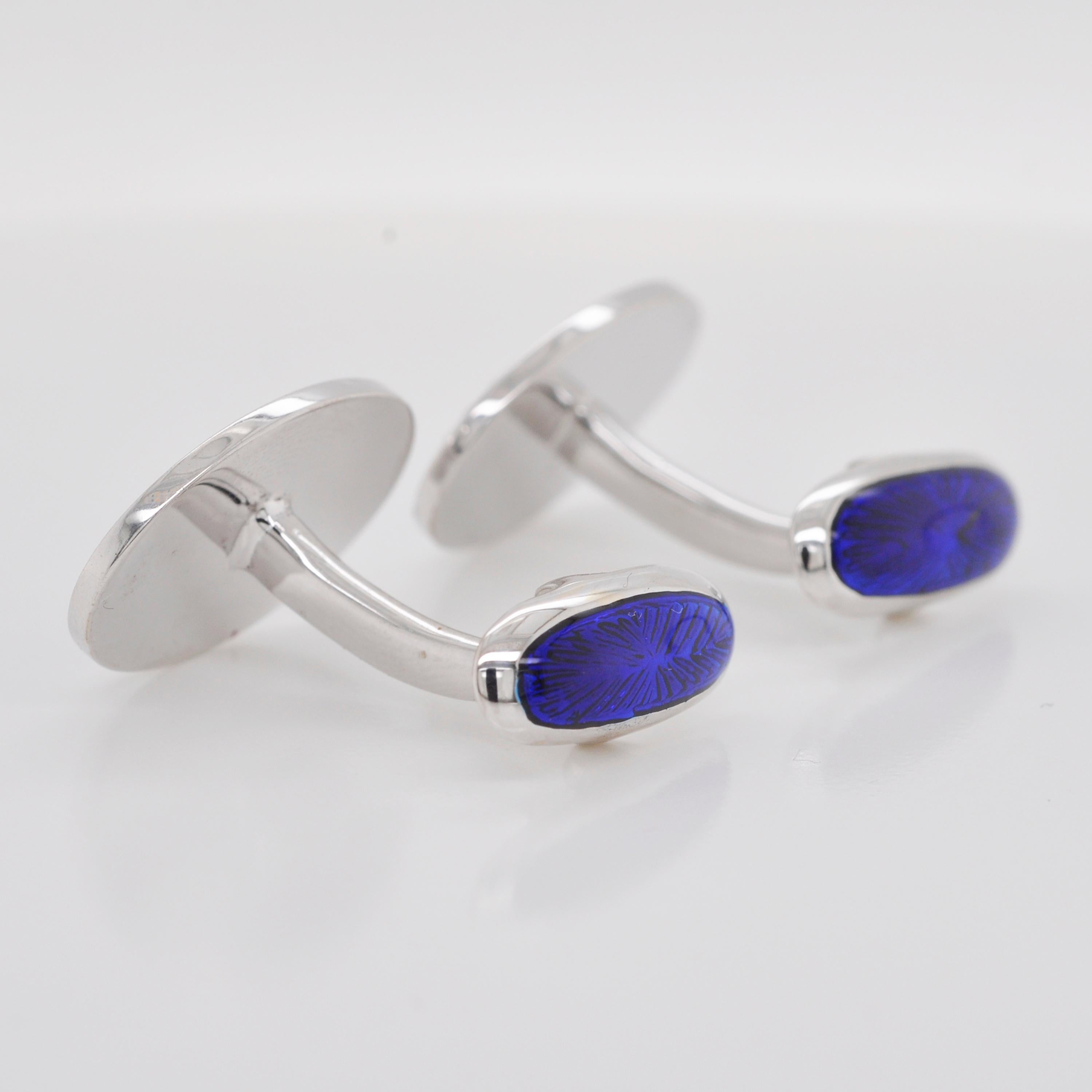 18 Karat White Gold Blue Guilloché Enamel Oval Cufflinks In New Condition For Sale In Jaipur, Rajasthan
