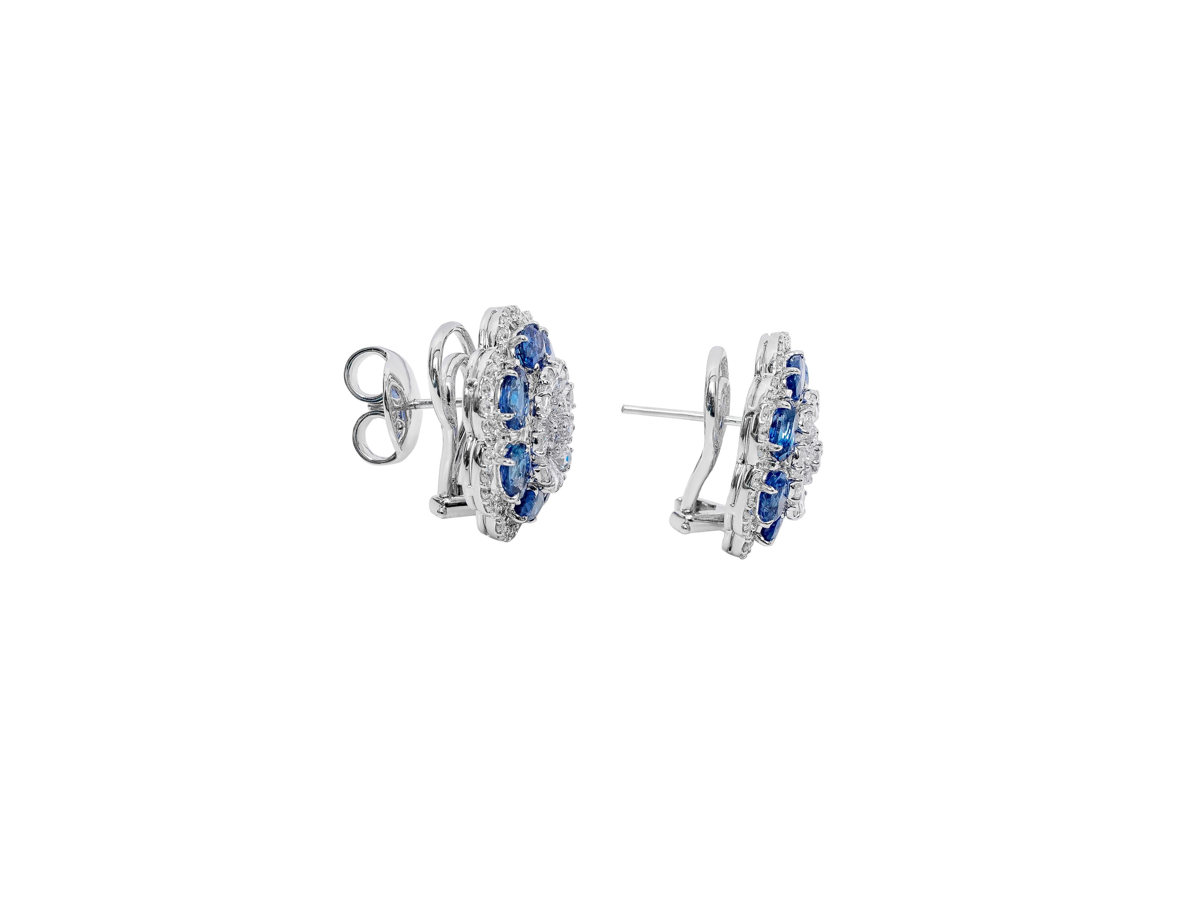 Modern 18 Karat White Gold Blue Sapphire and Diamond Contemporary Cluster Stud Earring For Sale