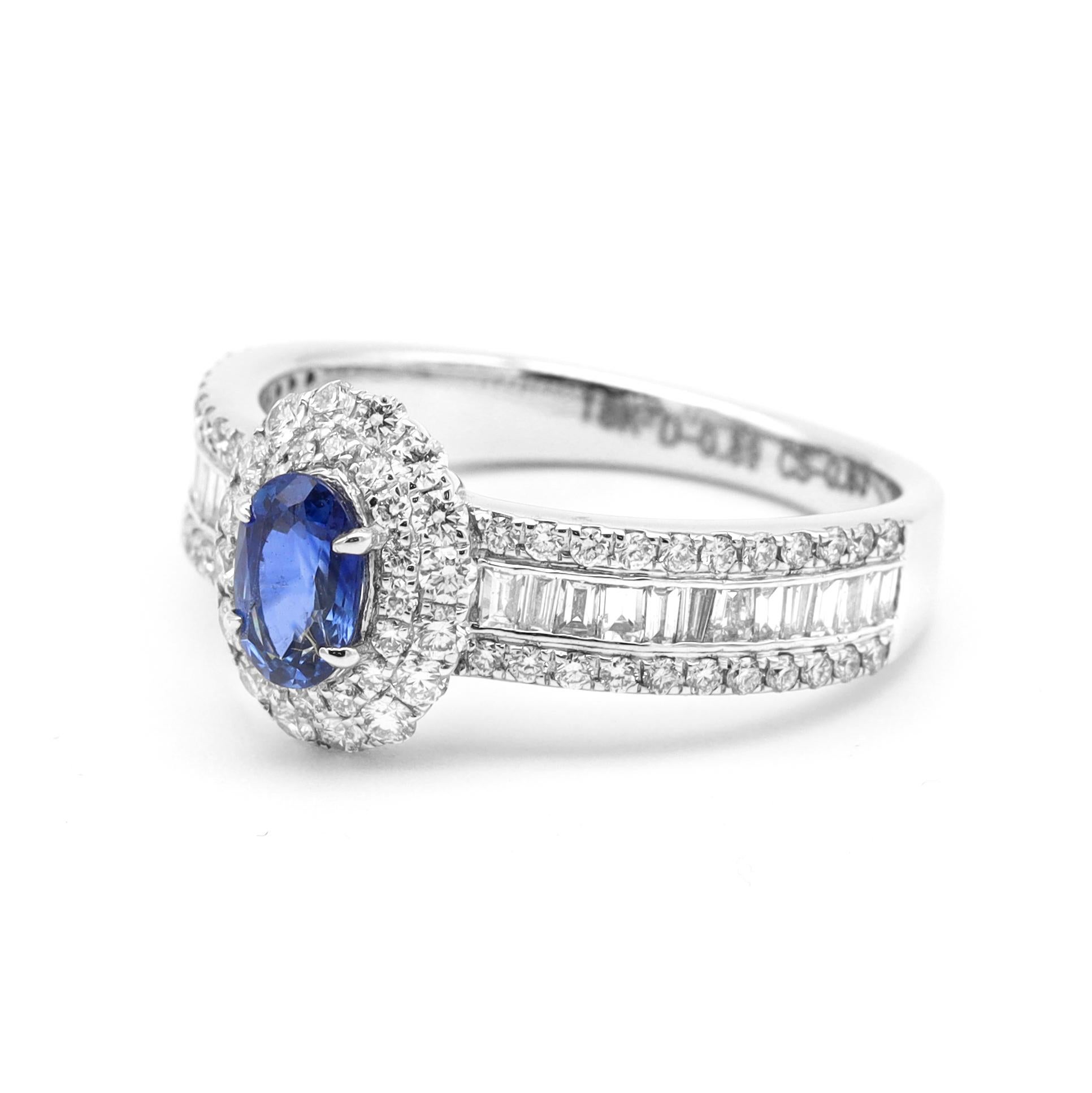 Contemporary 18 Karat White Gold Blue Sapphire and Diamond Double Cluster Band Ring For Sale