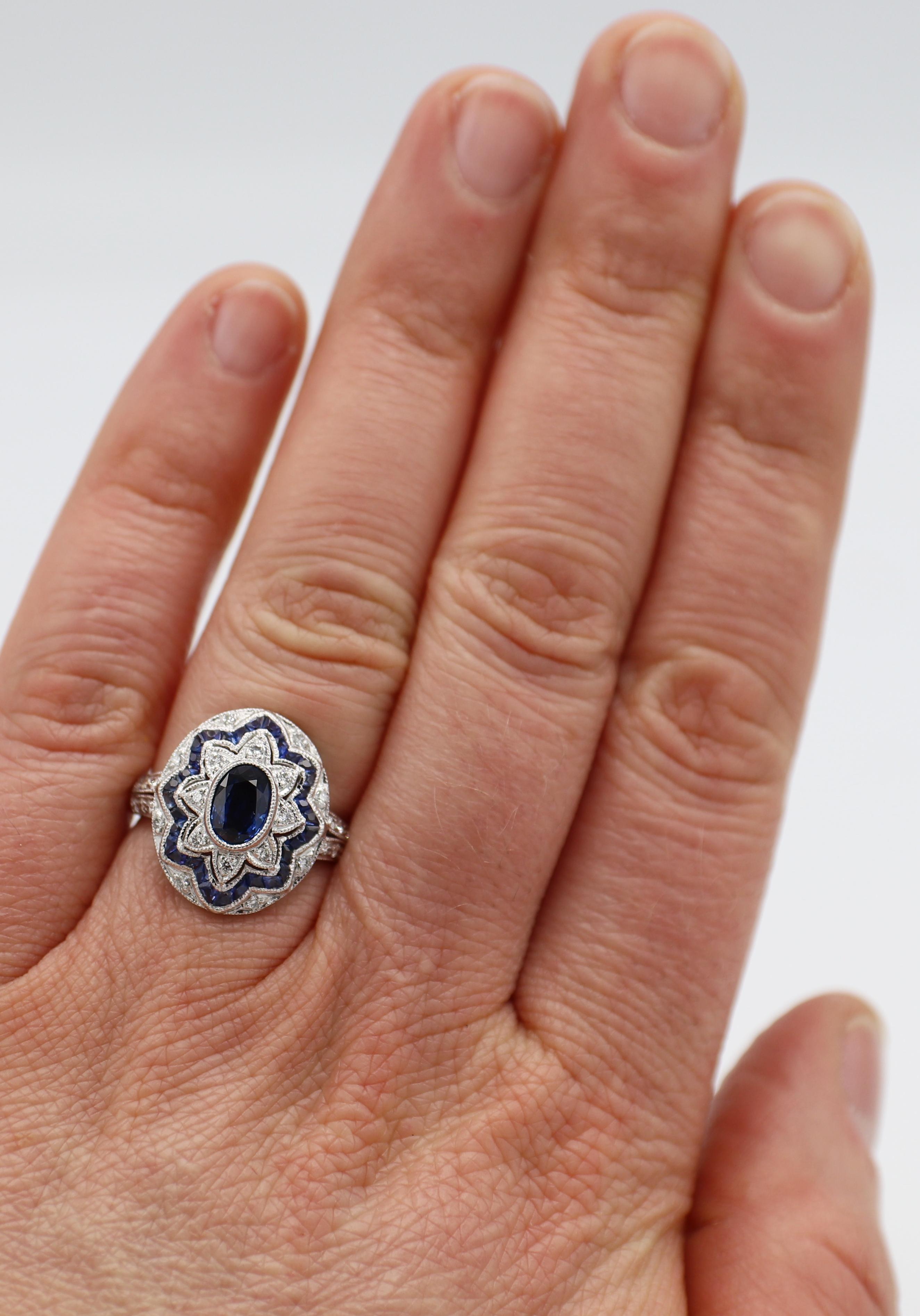 18 Karat White Gold Blue Sapphire & Natural Diamond Dome Ring In Excellent Condition For Sale In  Baltimore, MD