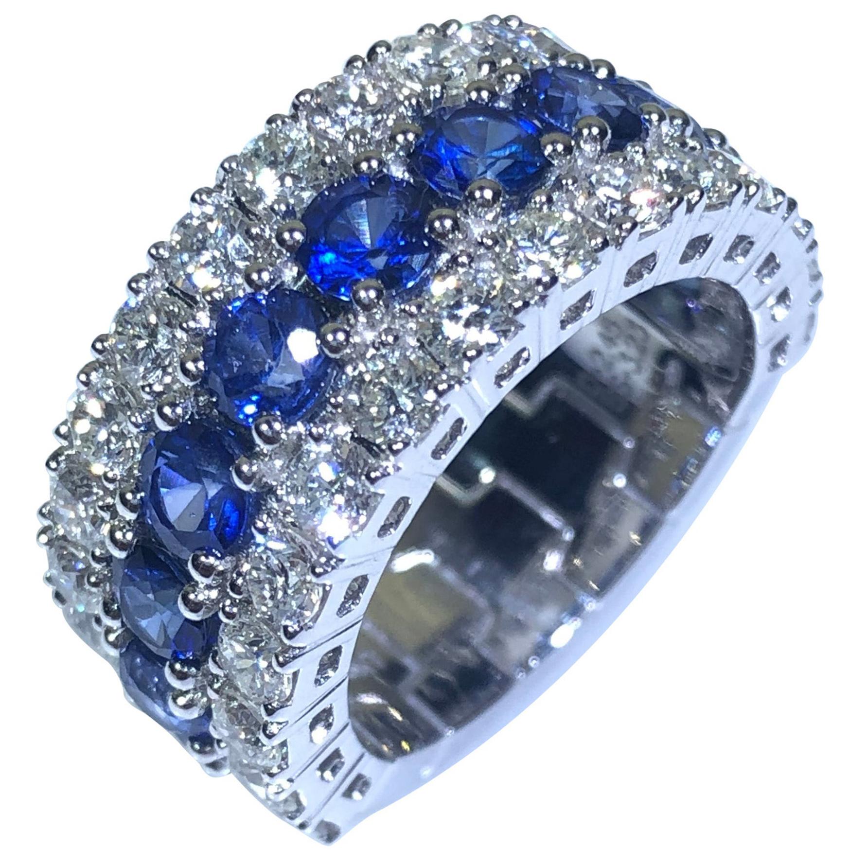 18 Karat White Gold Blue Sapphire White Diamond Band Ring