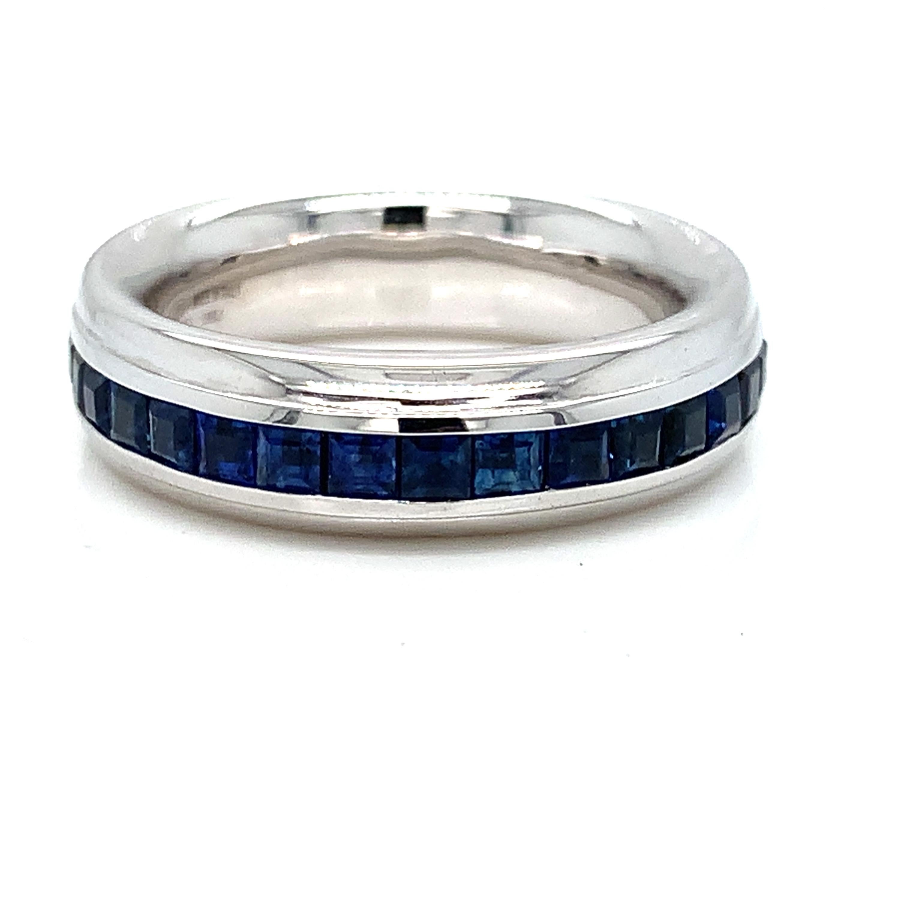Square Cut 18 Karat White Gold Blue Sapphires Garavelli Ring For Sale