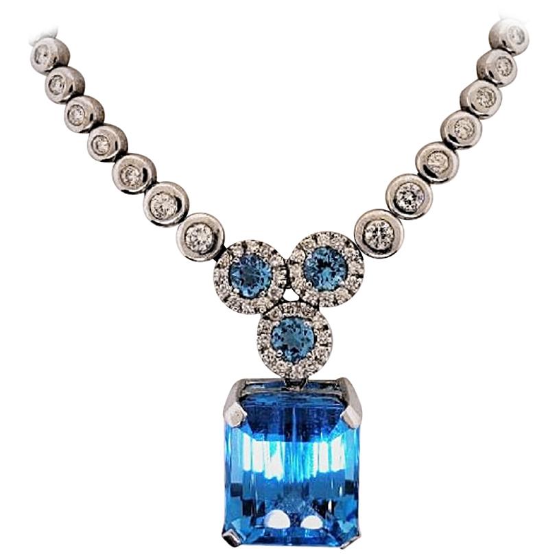 18 Karat White Gold, Blue Topaz '27.42 Carat', Diamonds '4.70 Carat' Necklace For Sale