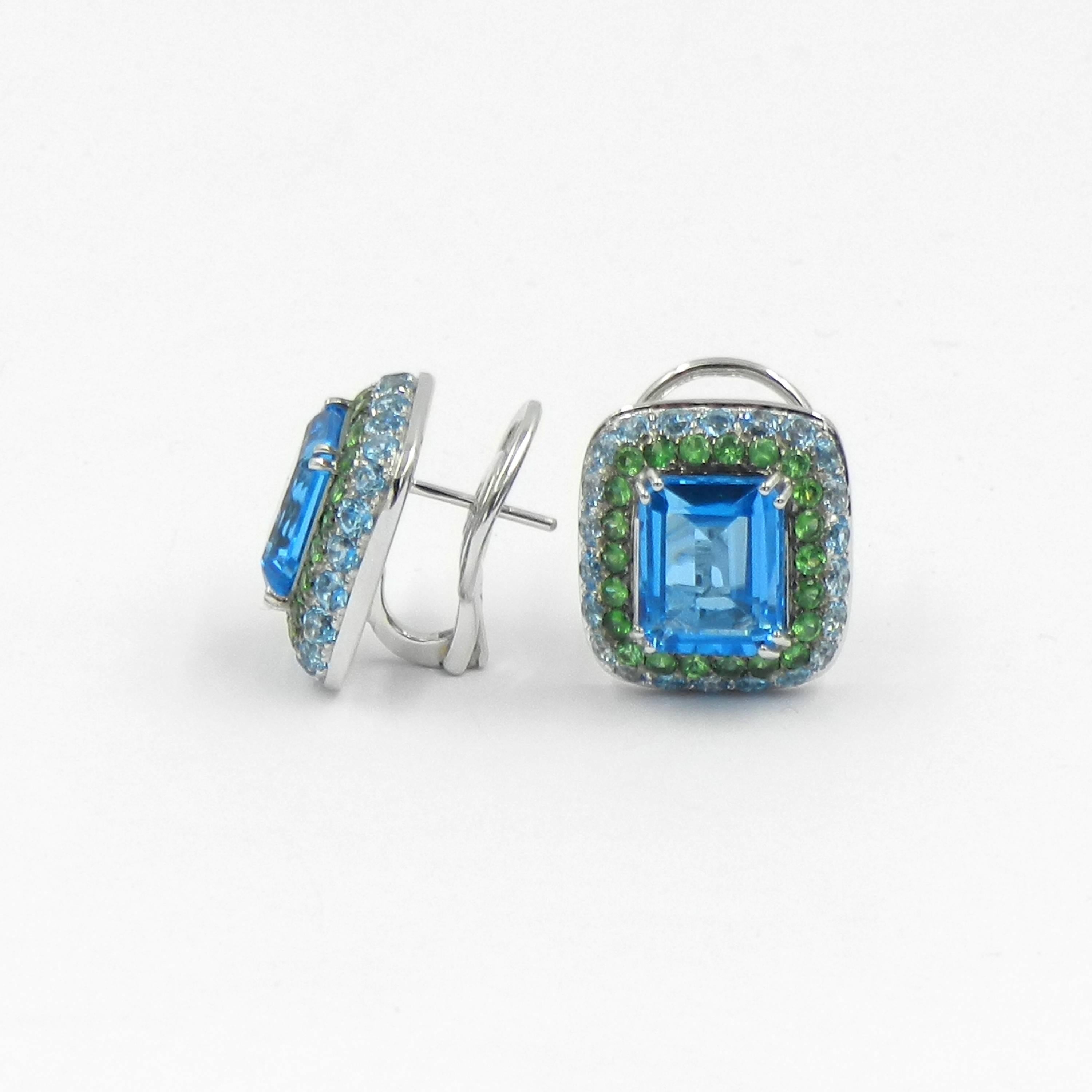 18 Karat White Gold Blue Topaz and Tzavorite Garavelli Earrings In New Condition In Valenza, IT